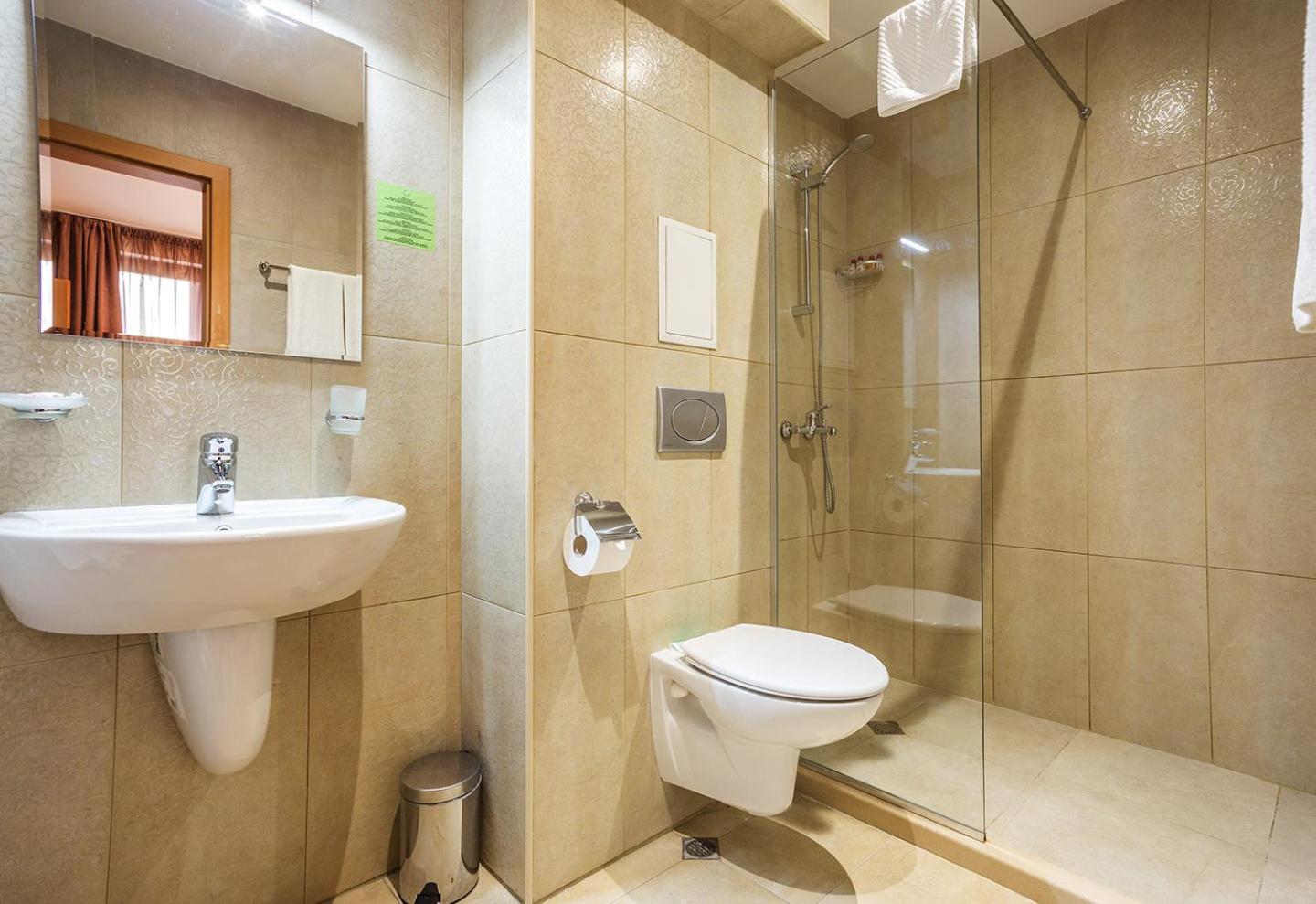 One-Bedroom Apartment with Sofa Bed