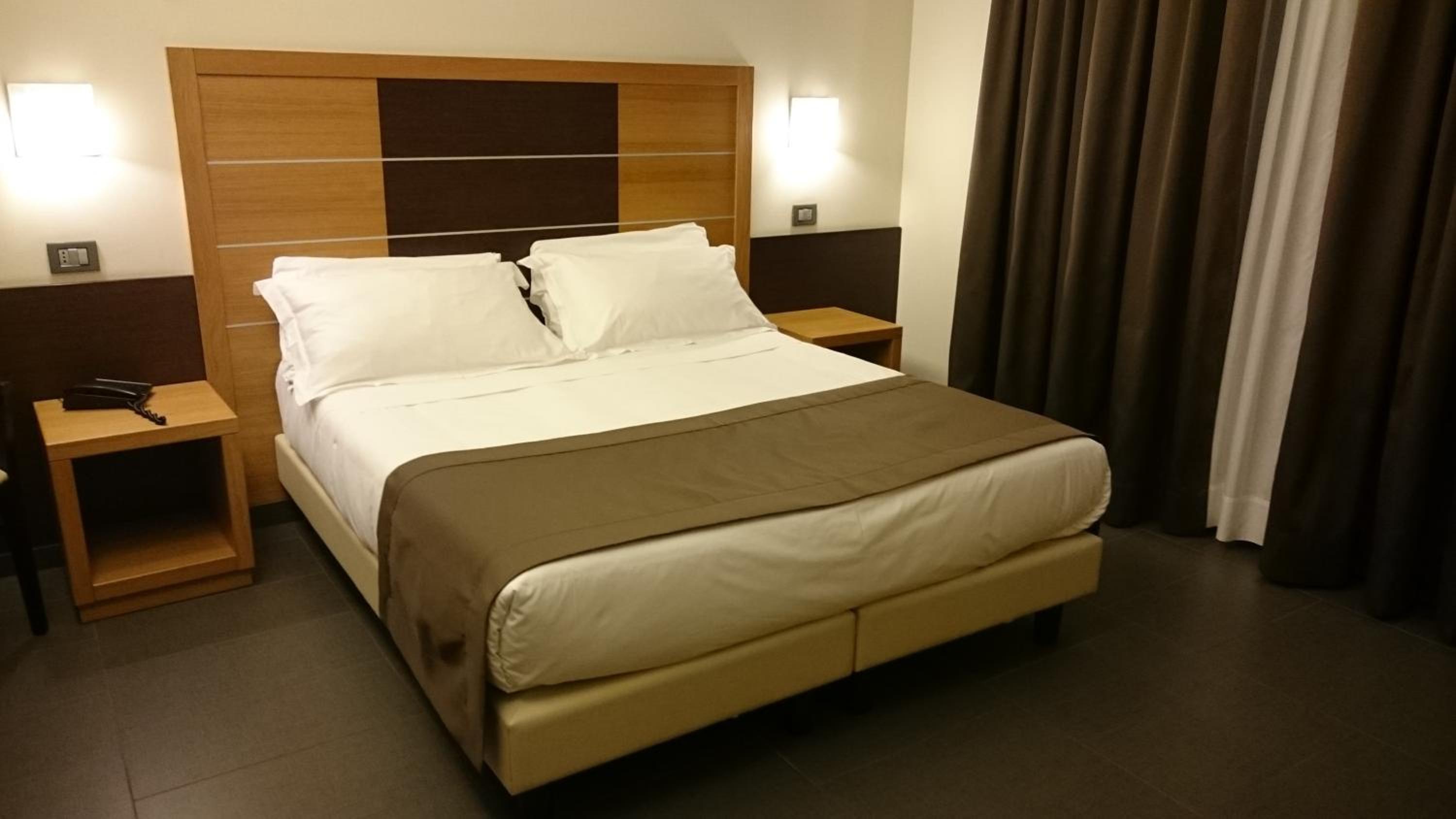 Superior Double or Twin Room with Terrace