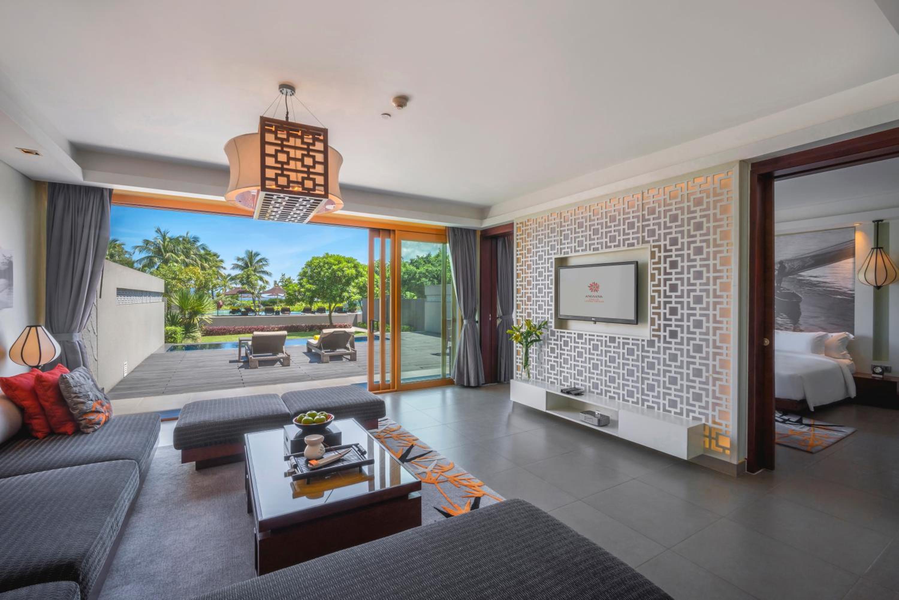 Courtyard One Bedroom Suite with Private Pool