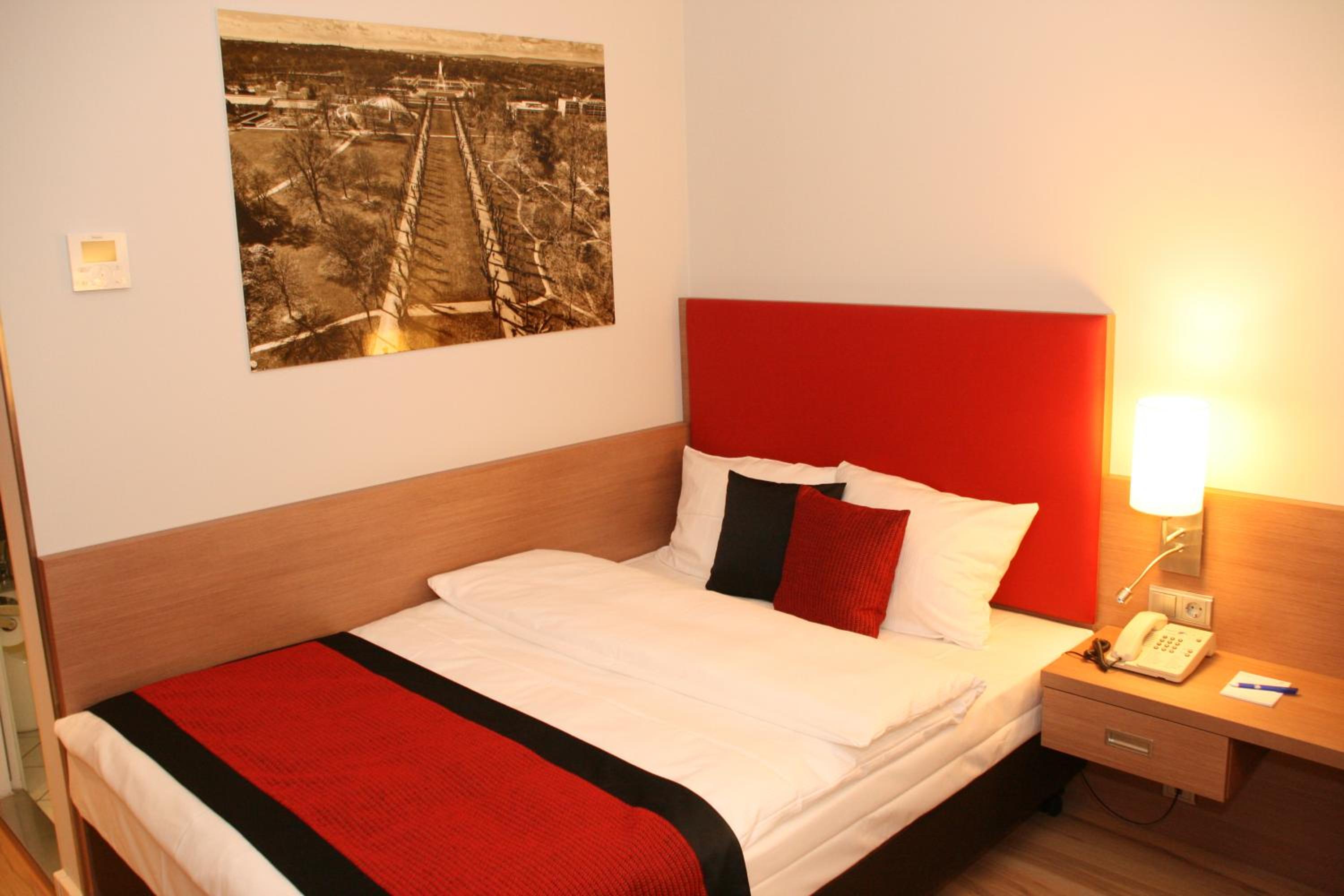 Classic Single Room
