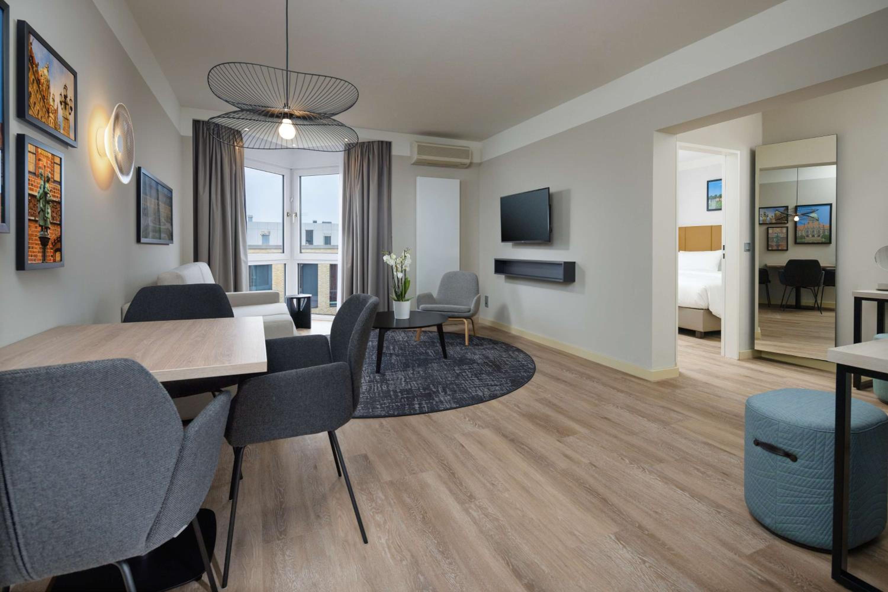 One-Bedroom King Suite