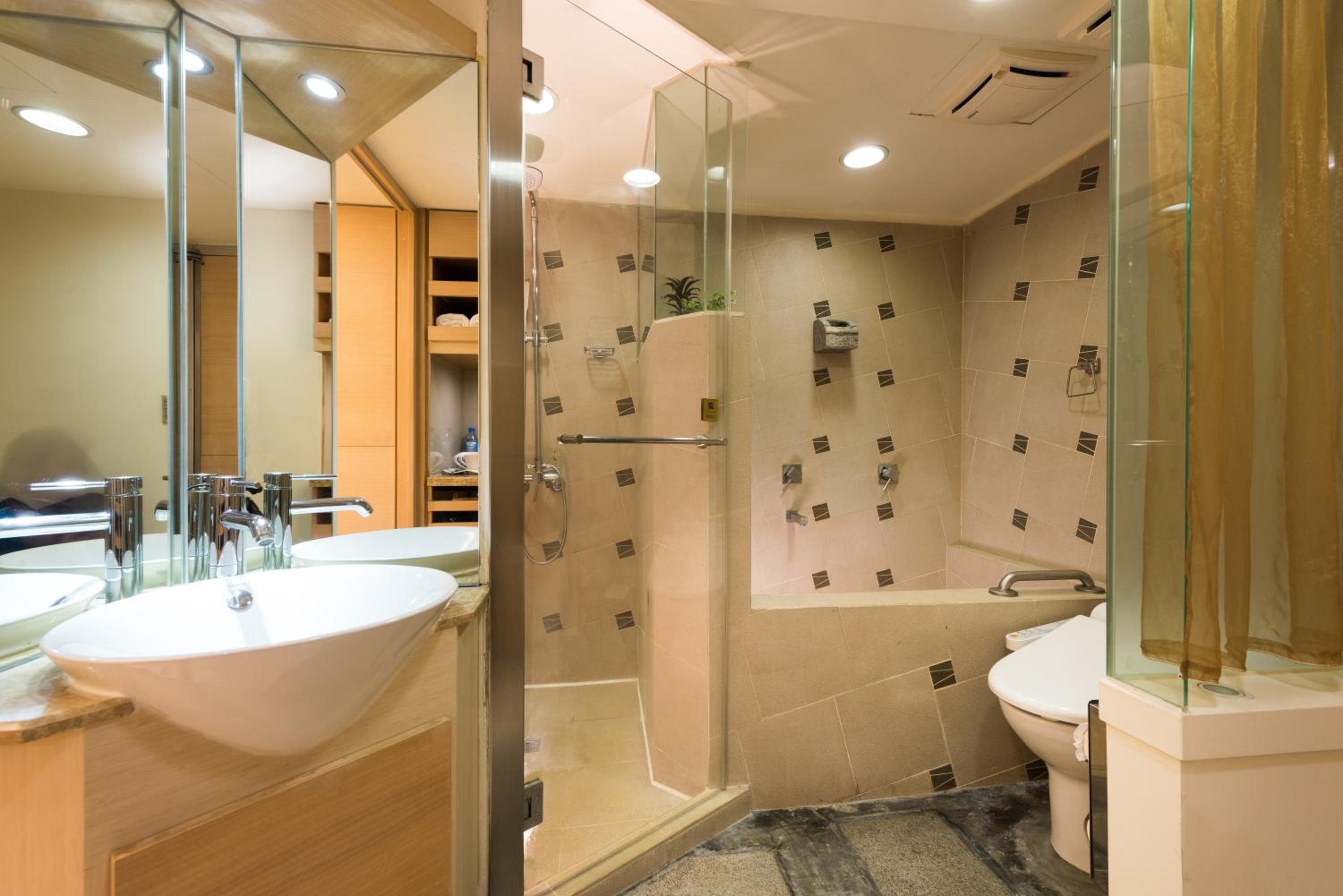 Basic Double Room