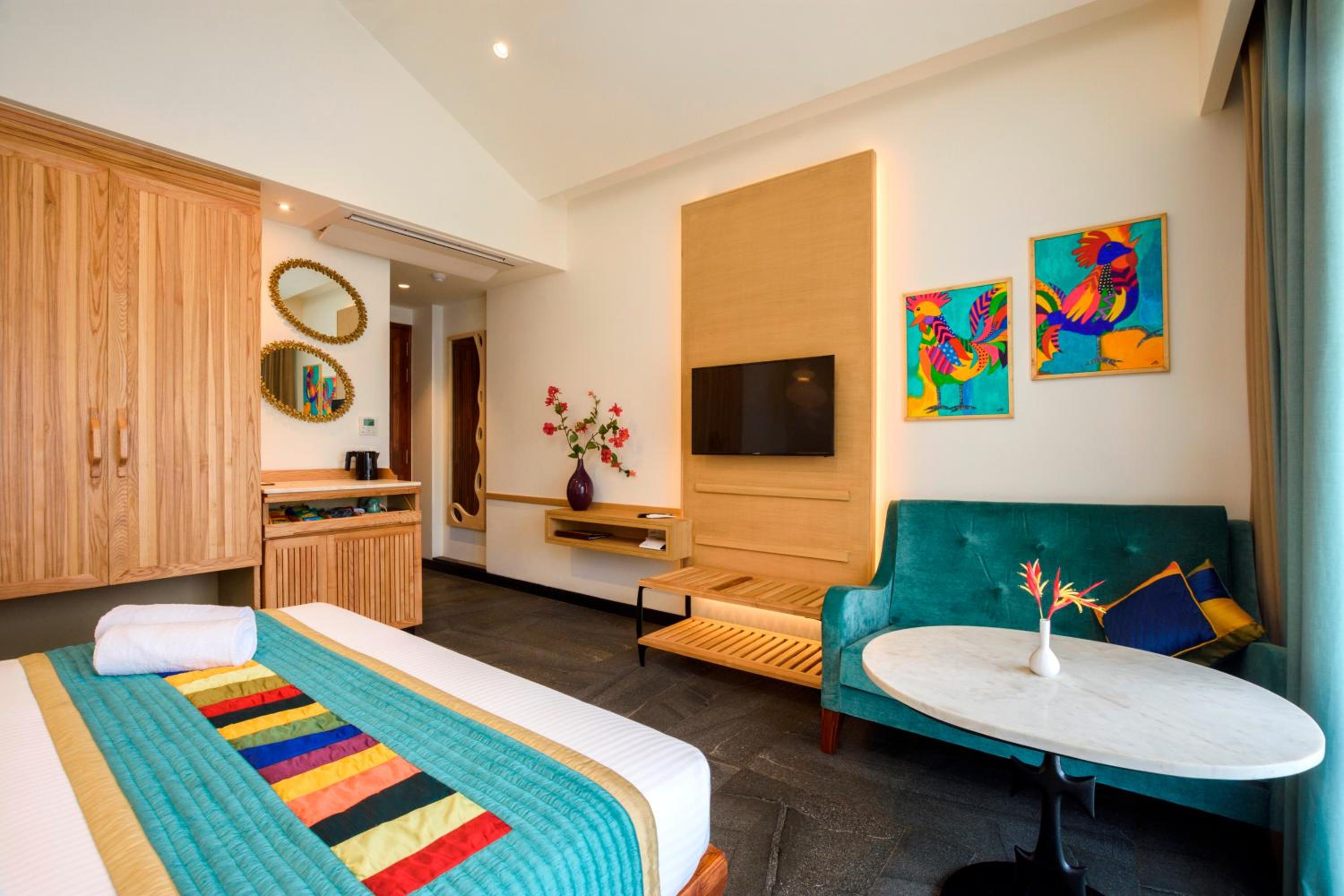 Superior Double Room with Pool View