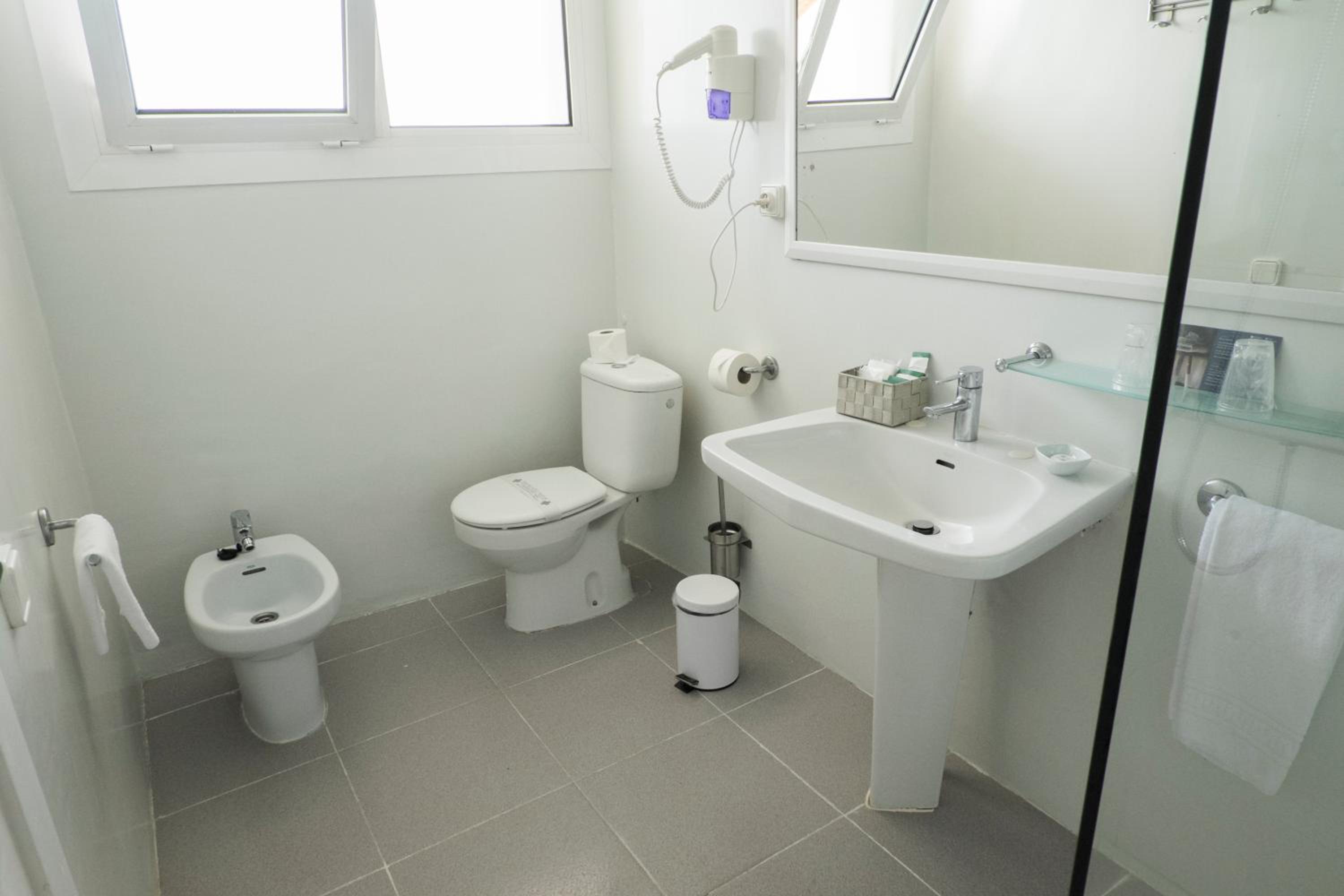 Double or Twin Room with Sea View