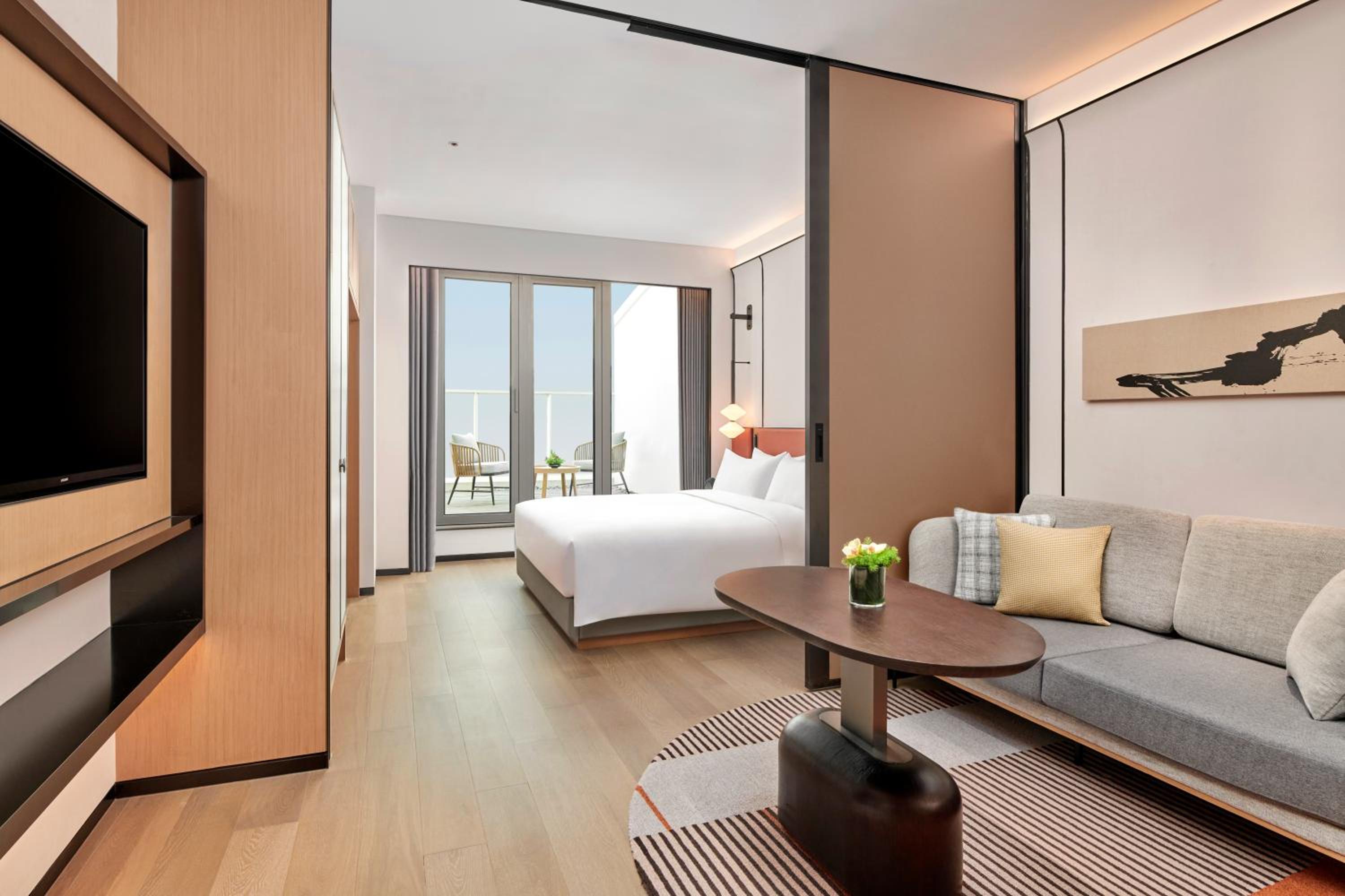 Habitat Premier King Room with Balcony