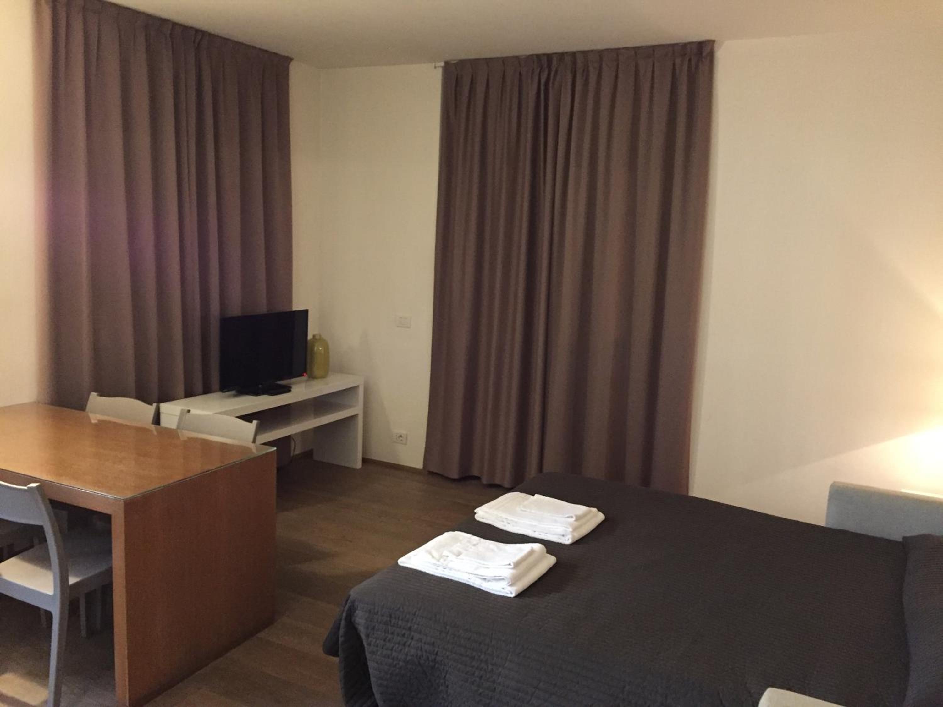 One Bedroom Apartment with Garden