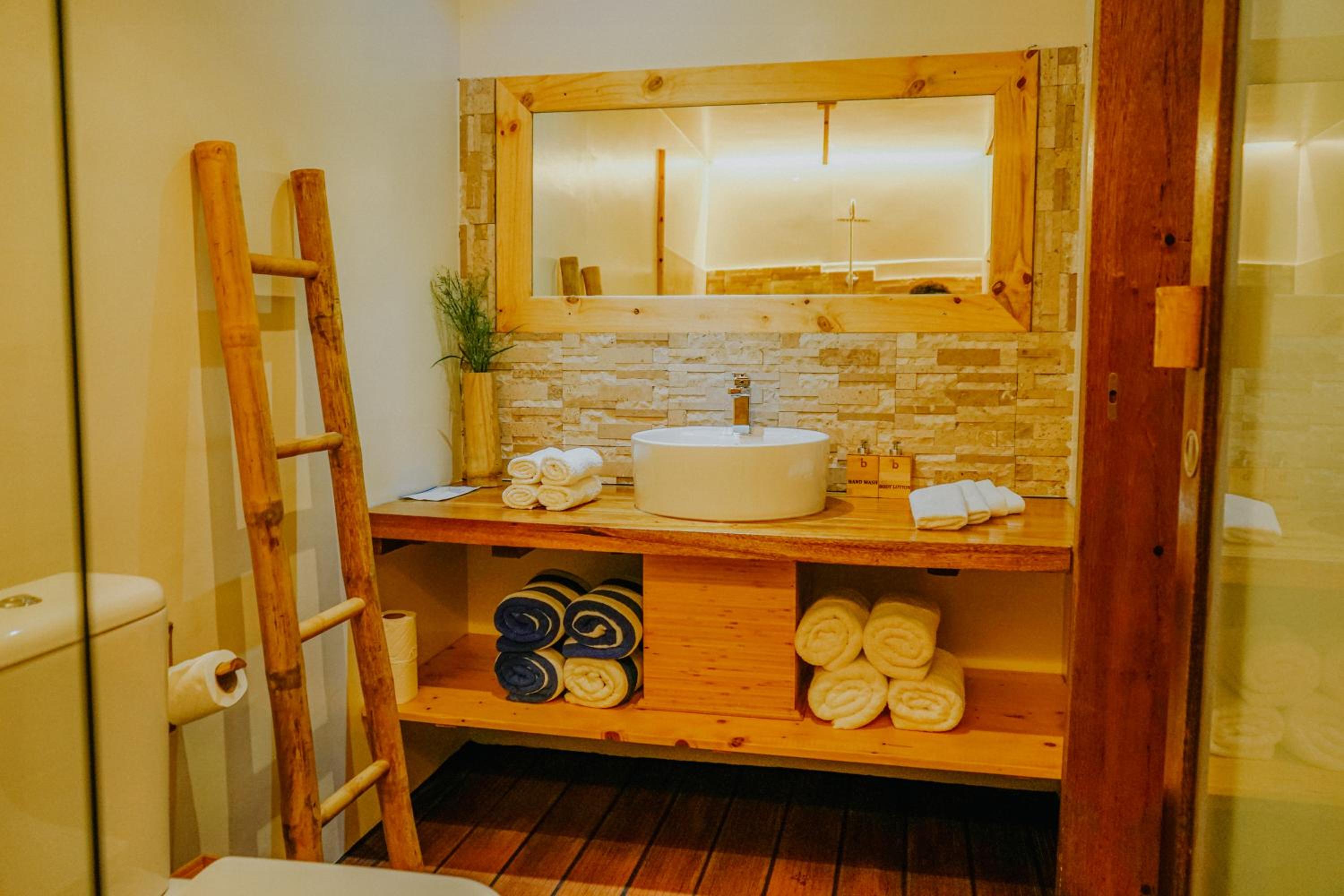 Family Room with Garden View