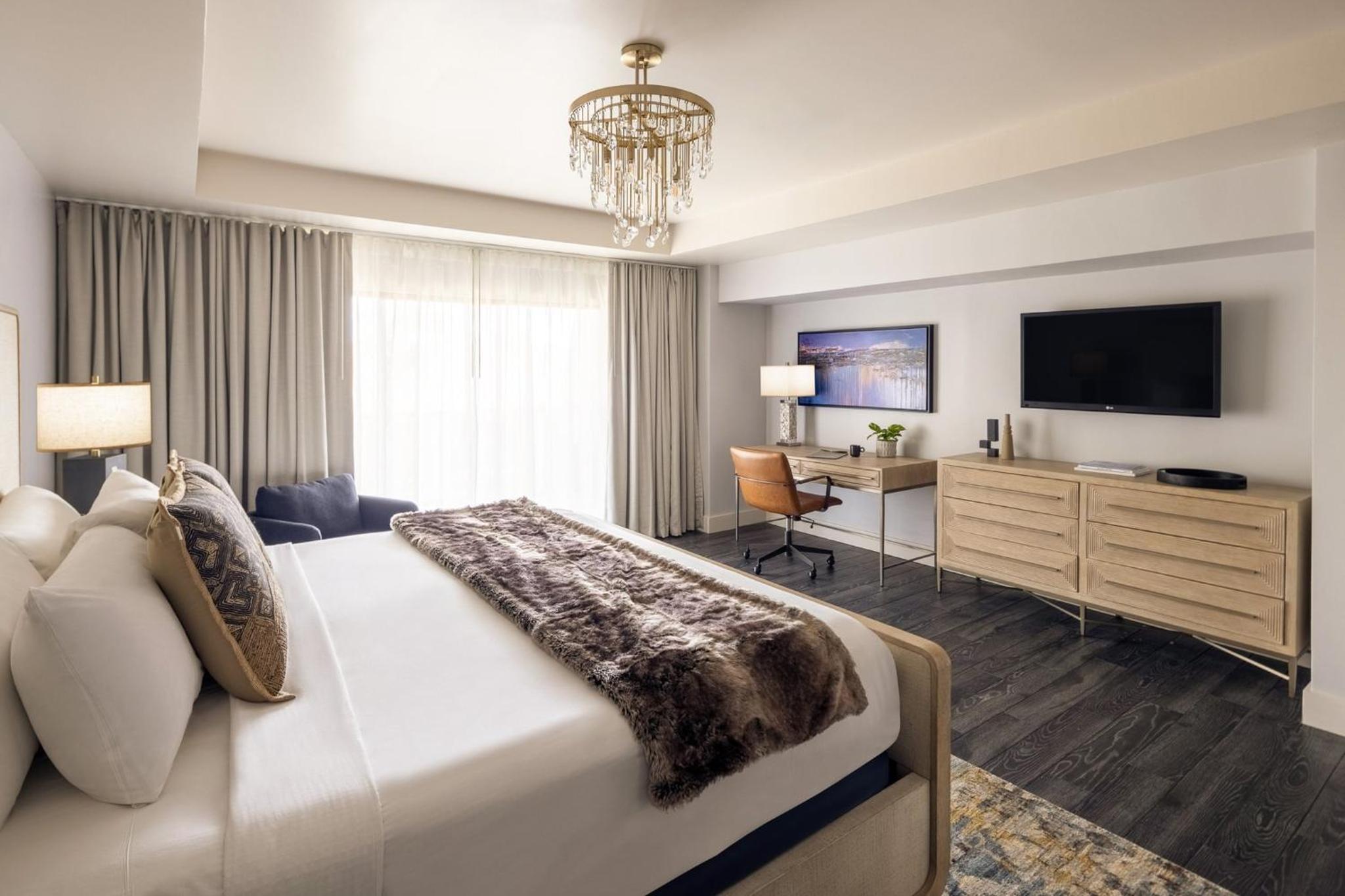 King Room - Hearing Accessible