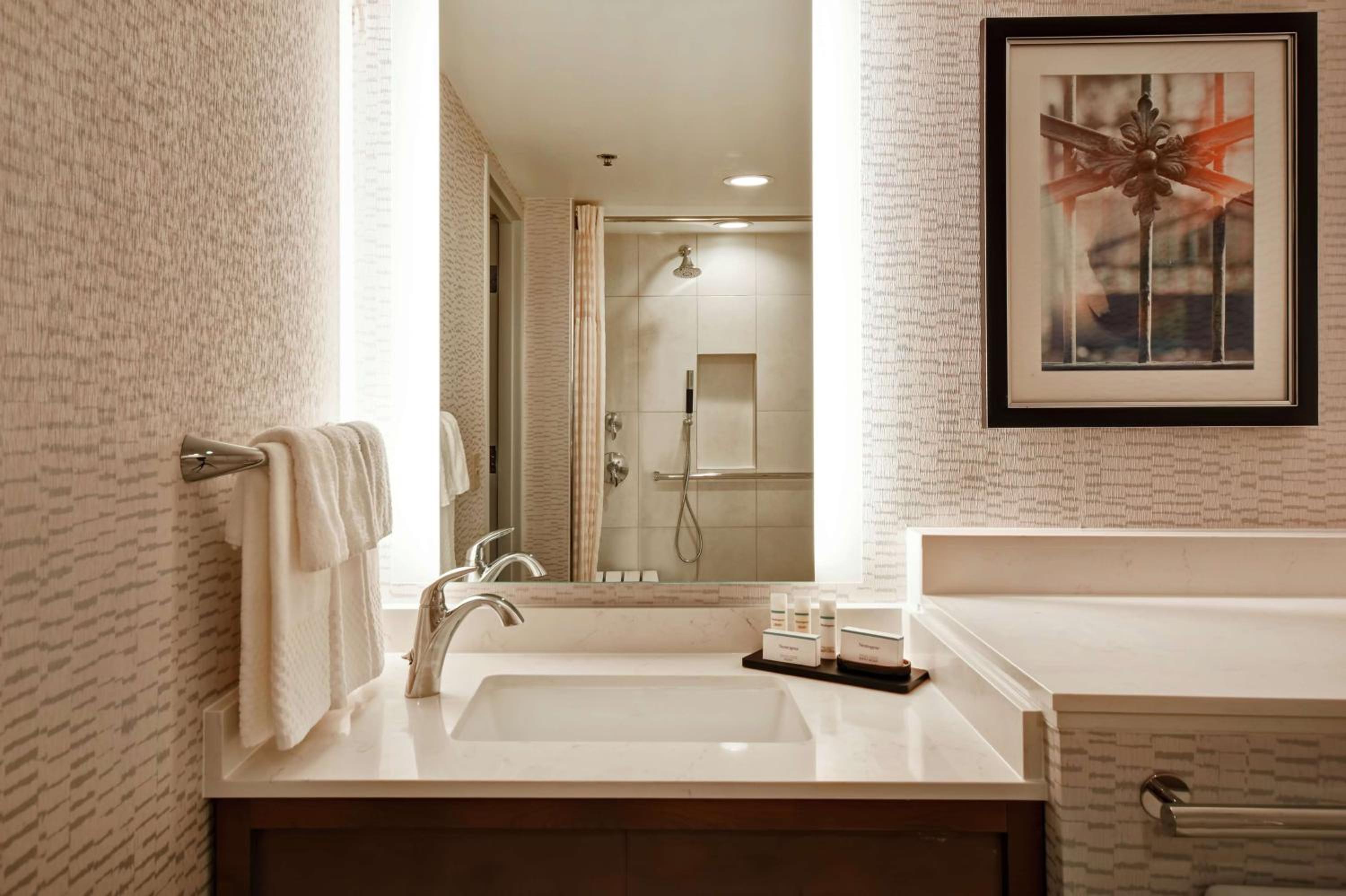 Queen Room with Two Queen Beds - Mobility Accessible with Roll-in Shower