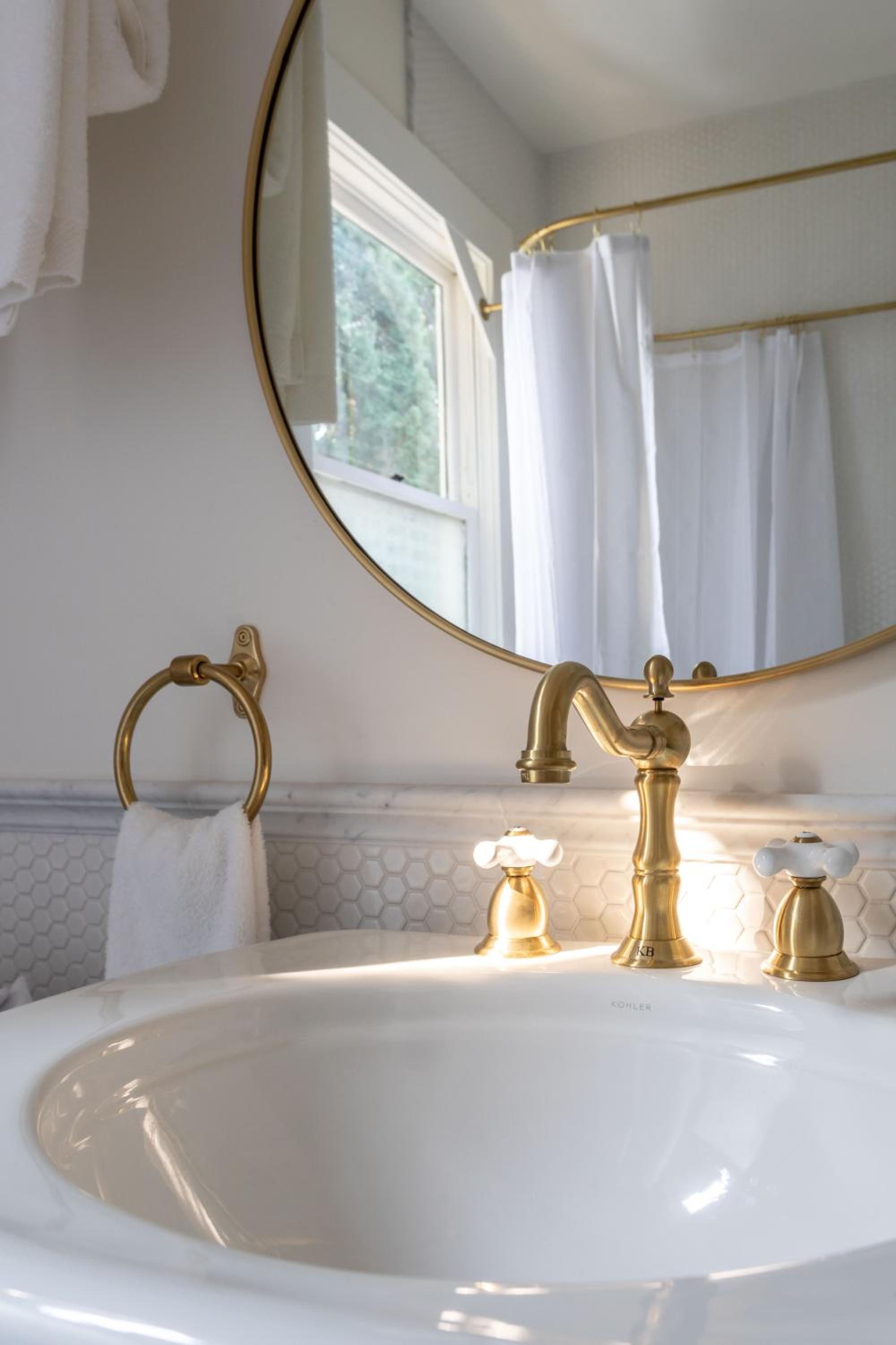 Queen Room - Holbrooke