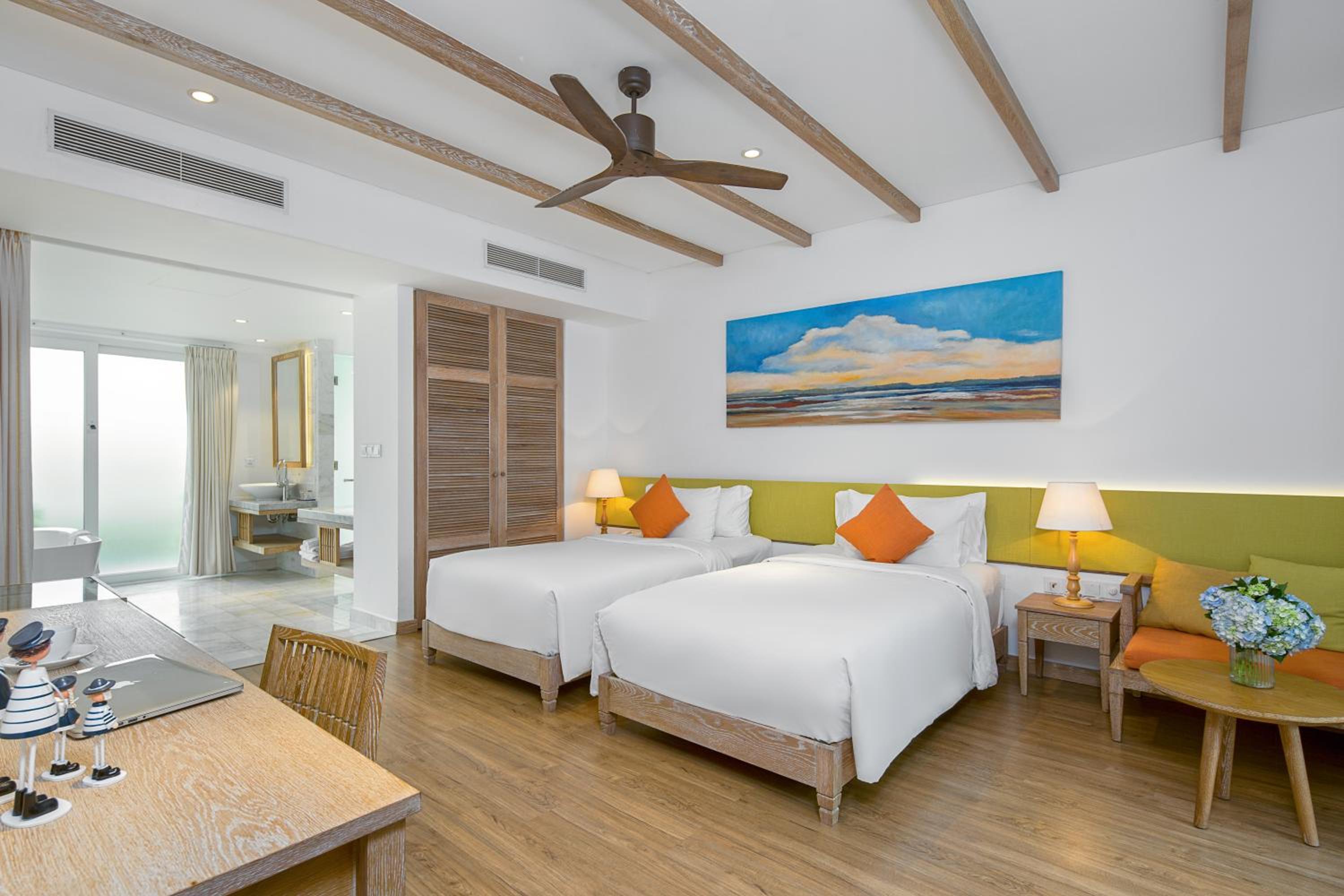 Twin Junior Suite with Terrace