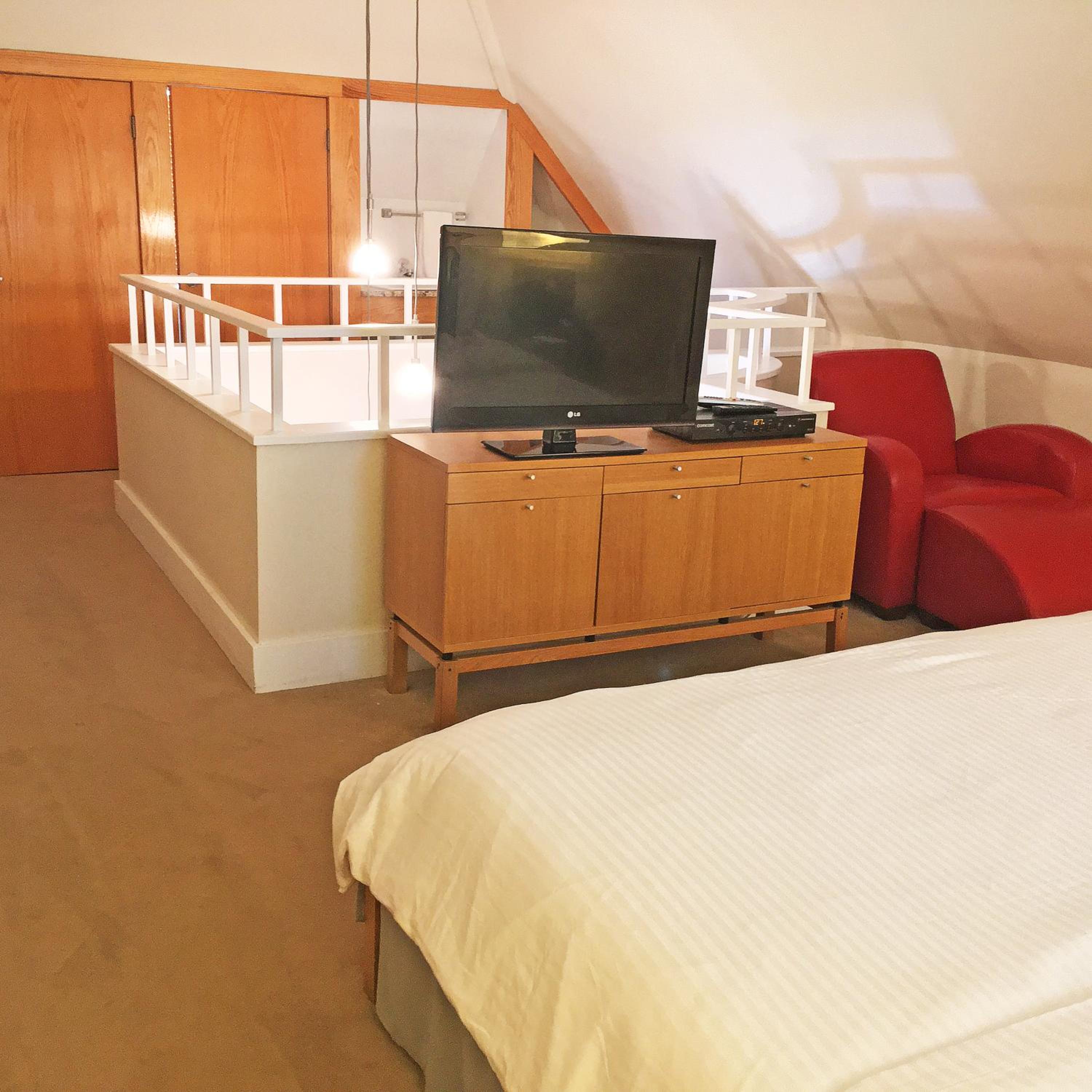 Apartment with Garden View