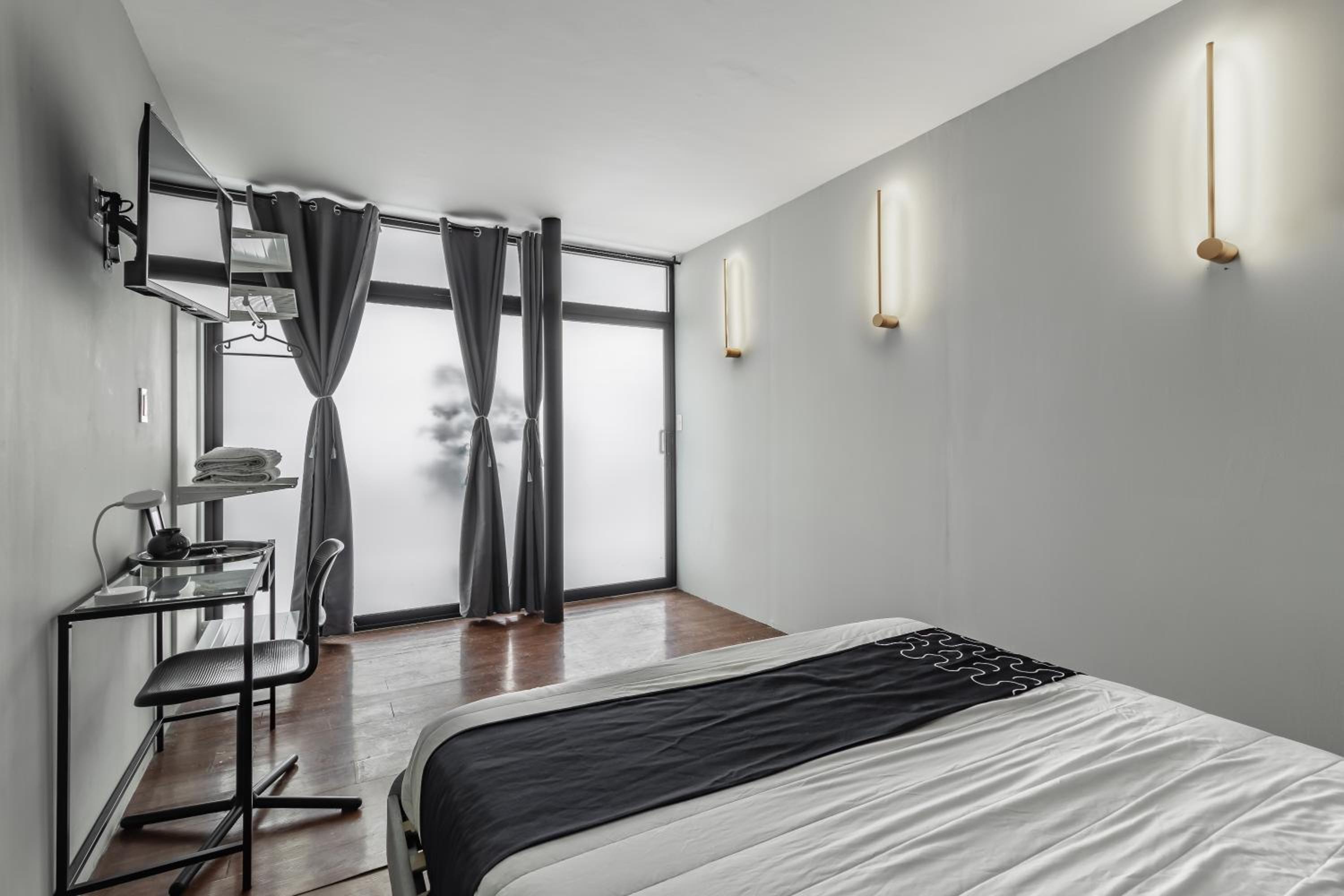 Queen Room with Shared Bathroom