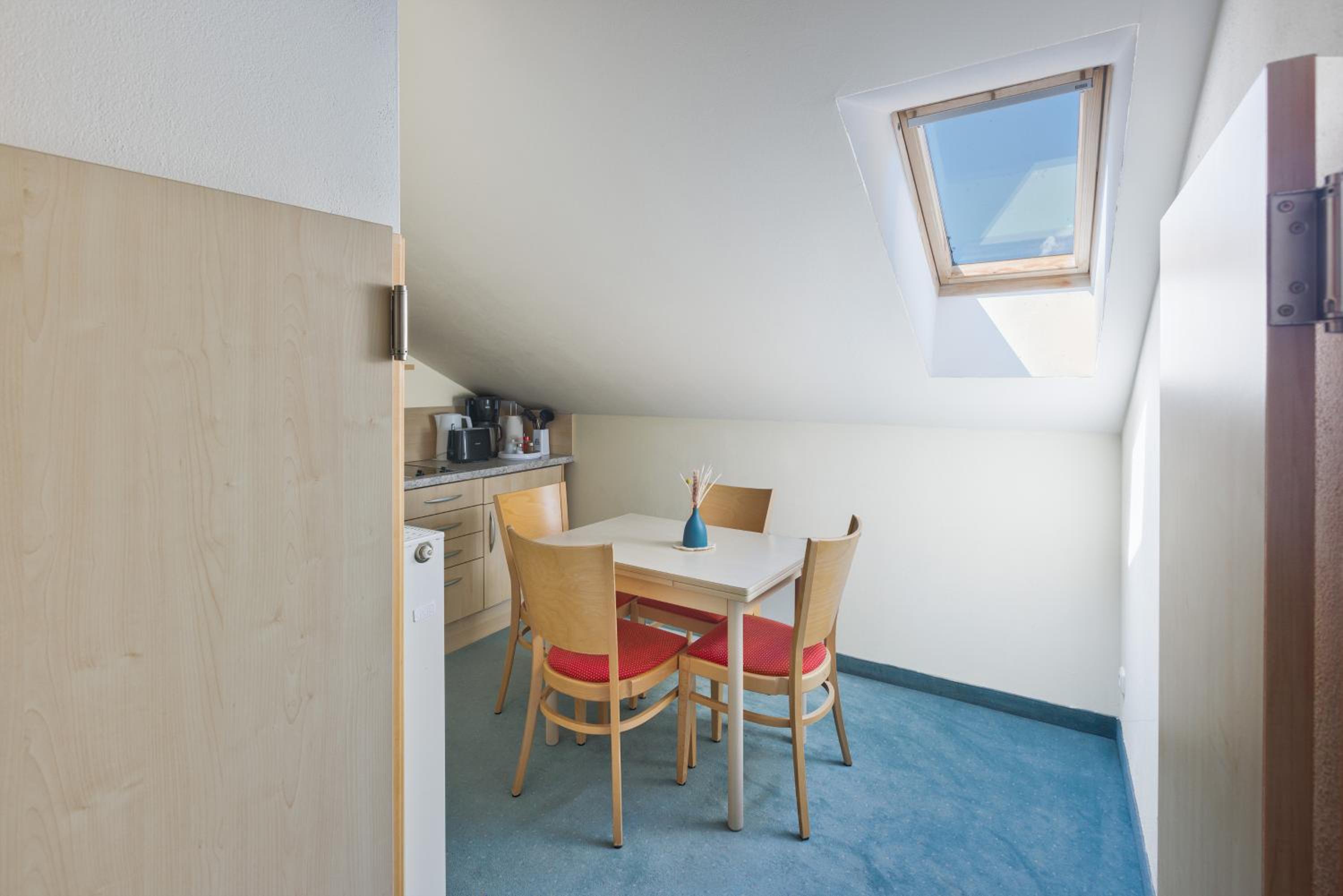 Apartment with Kitchen