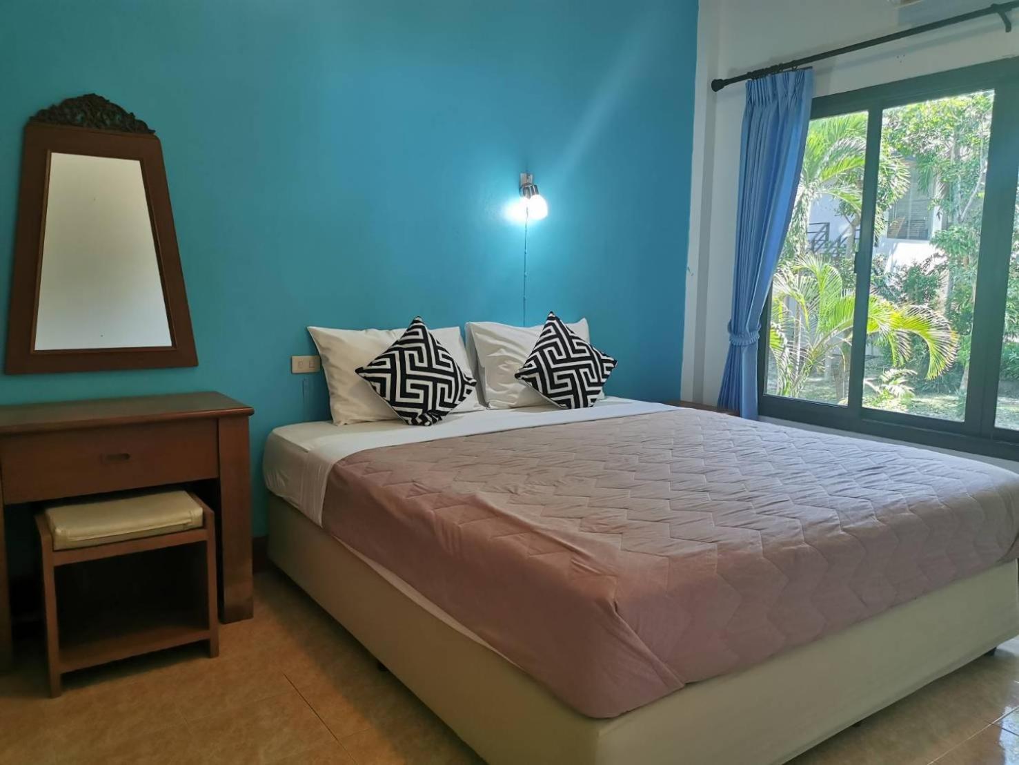 One-Bedroom Bungalow