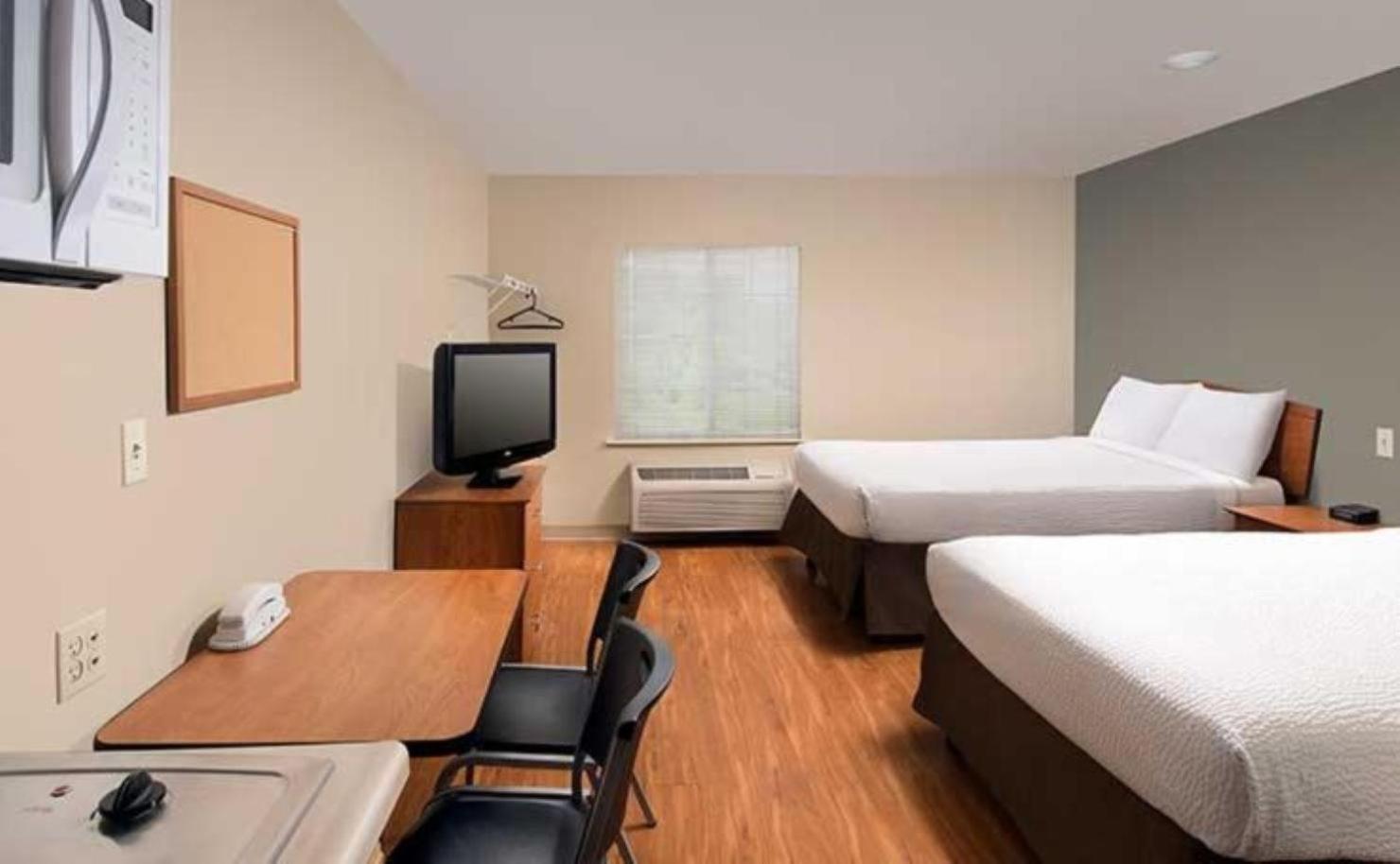 Double Room with Two Double Beds - Non-Smoking