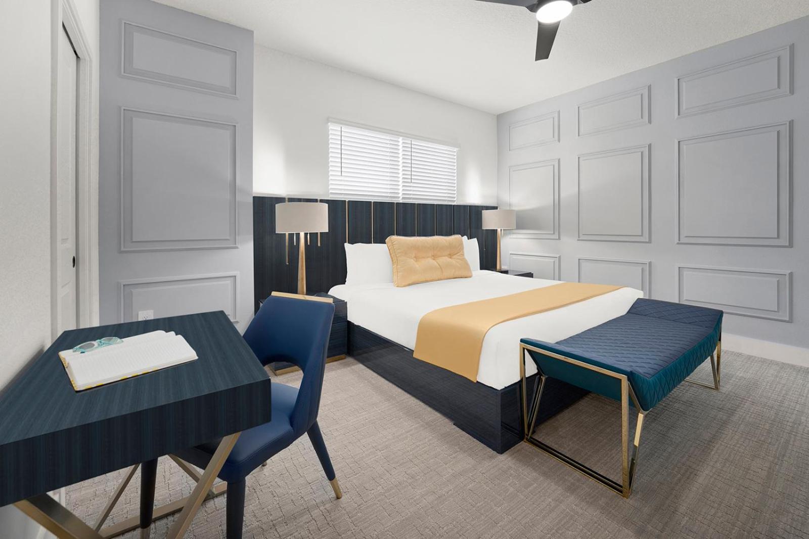 4 Bedroom Townhome with Private Pool & Kitchen