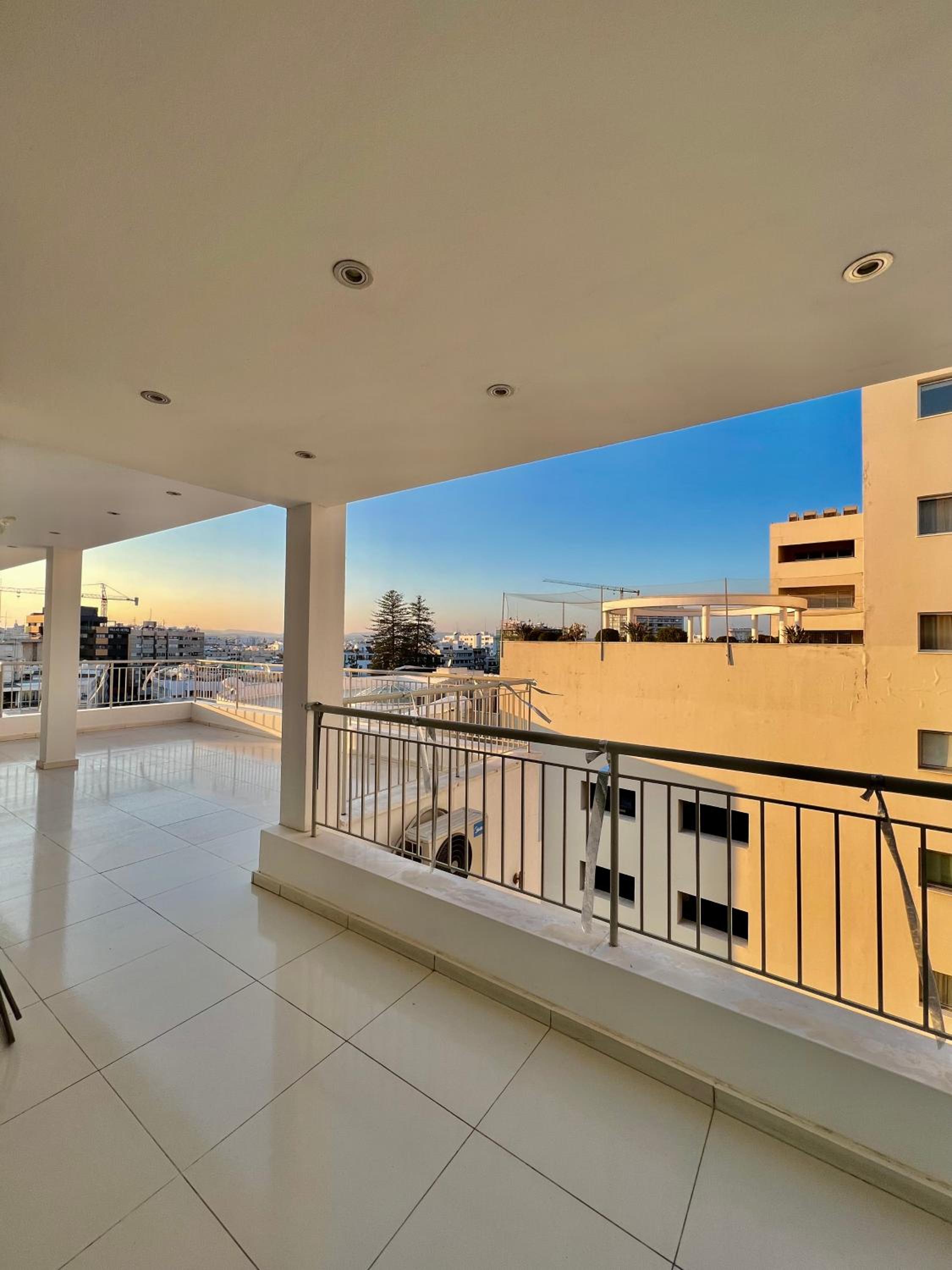 Apartment with Site Sea View