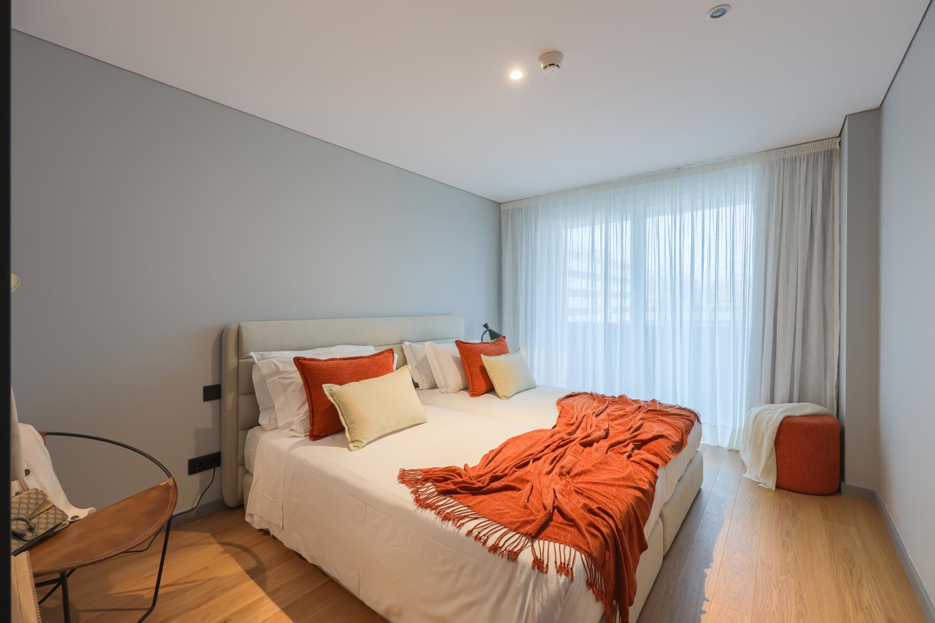 One-Bedroom Apartment with Balcony