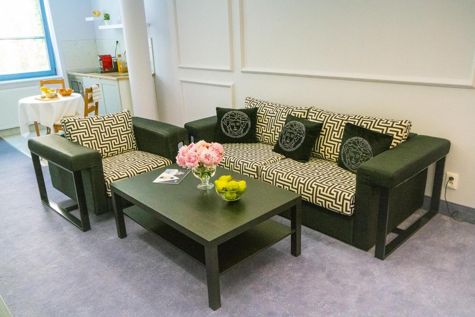 Deluxe Two-Bedroom Apartment