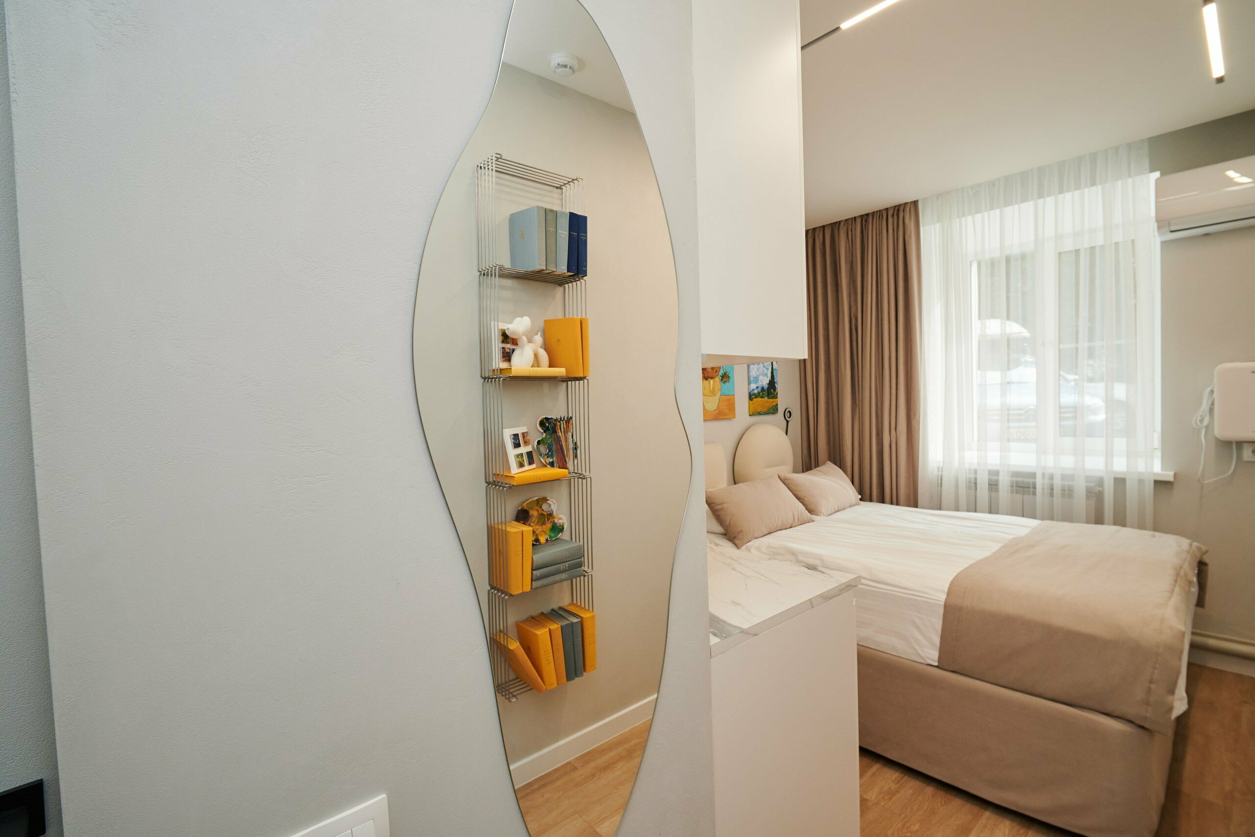 Двухместный номер  "Ван Гог" с видом на Казанский собор