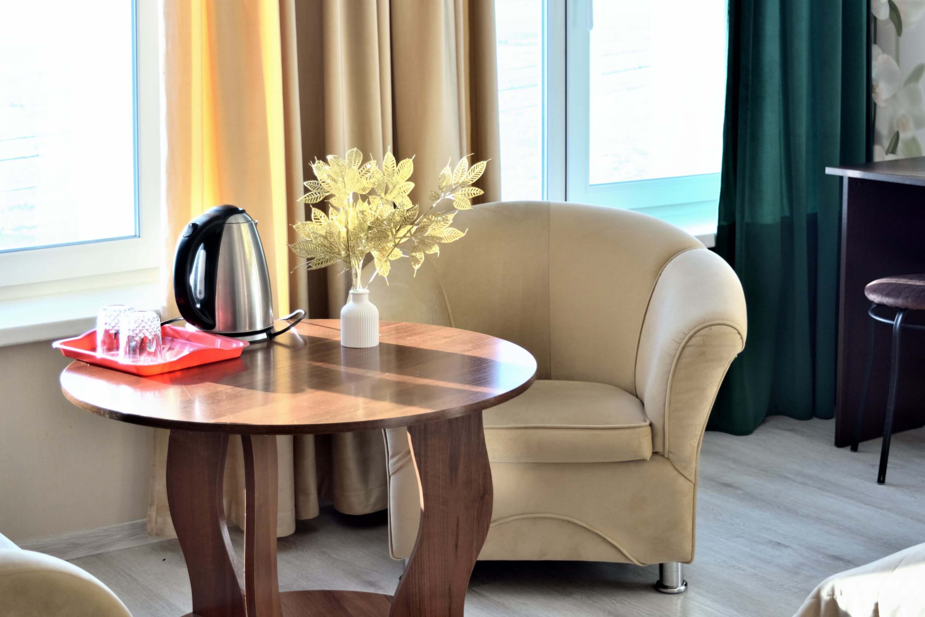 №11. Семейный номер с двуспальной кроватью, диваном и видом на Байкал