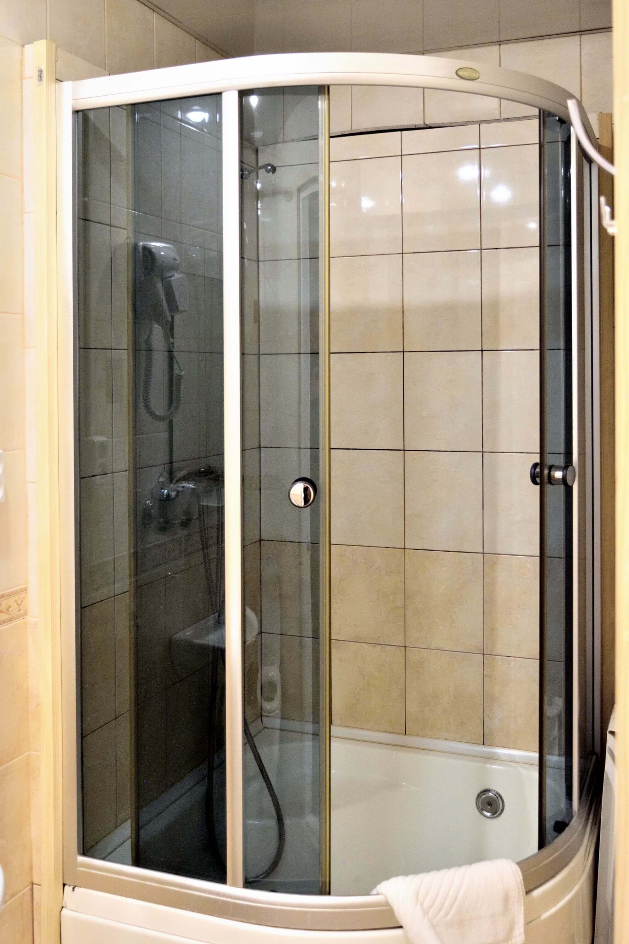 №5. Семейный номер с дополнительным спальным местом и видом на горы