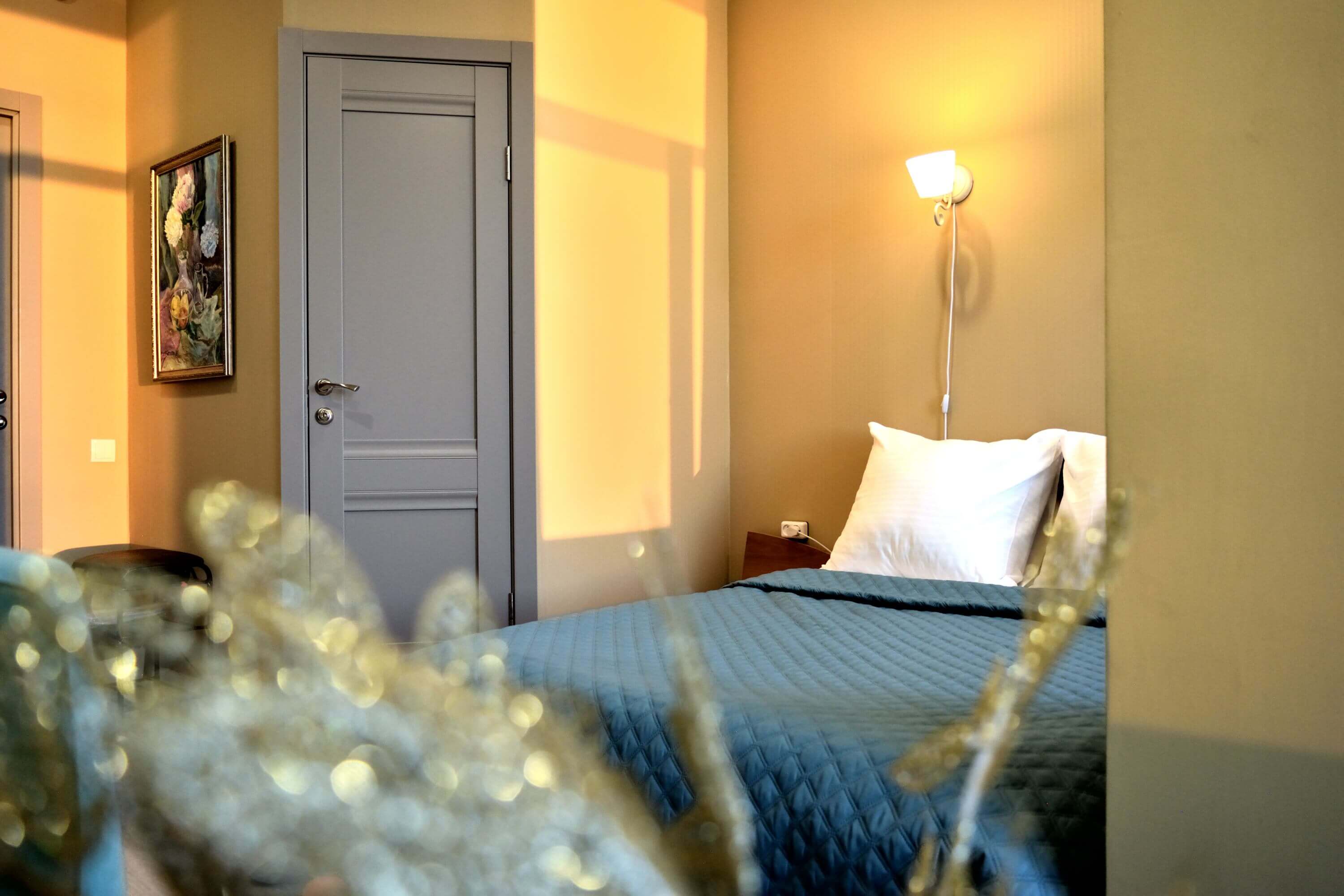 №10. Семейный номер с двуспальной кроватью и видом на Байкал