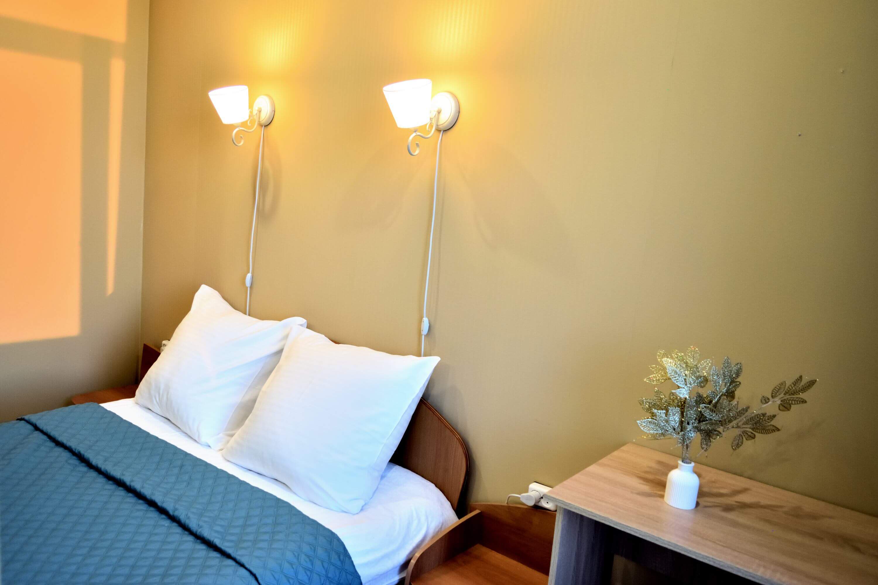 №10. Семейный номер с двуспальной кроватью и видом на Байкал