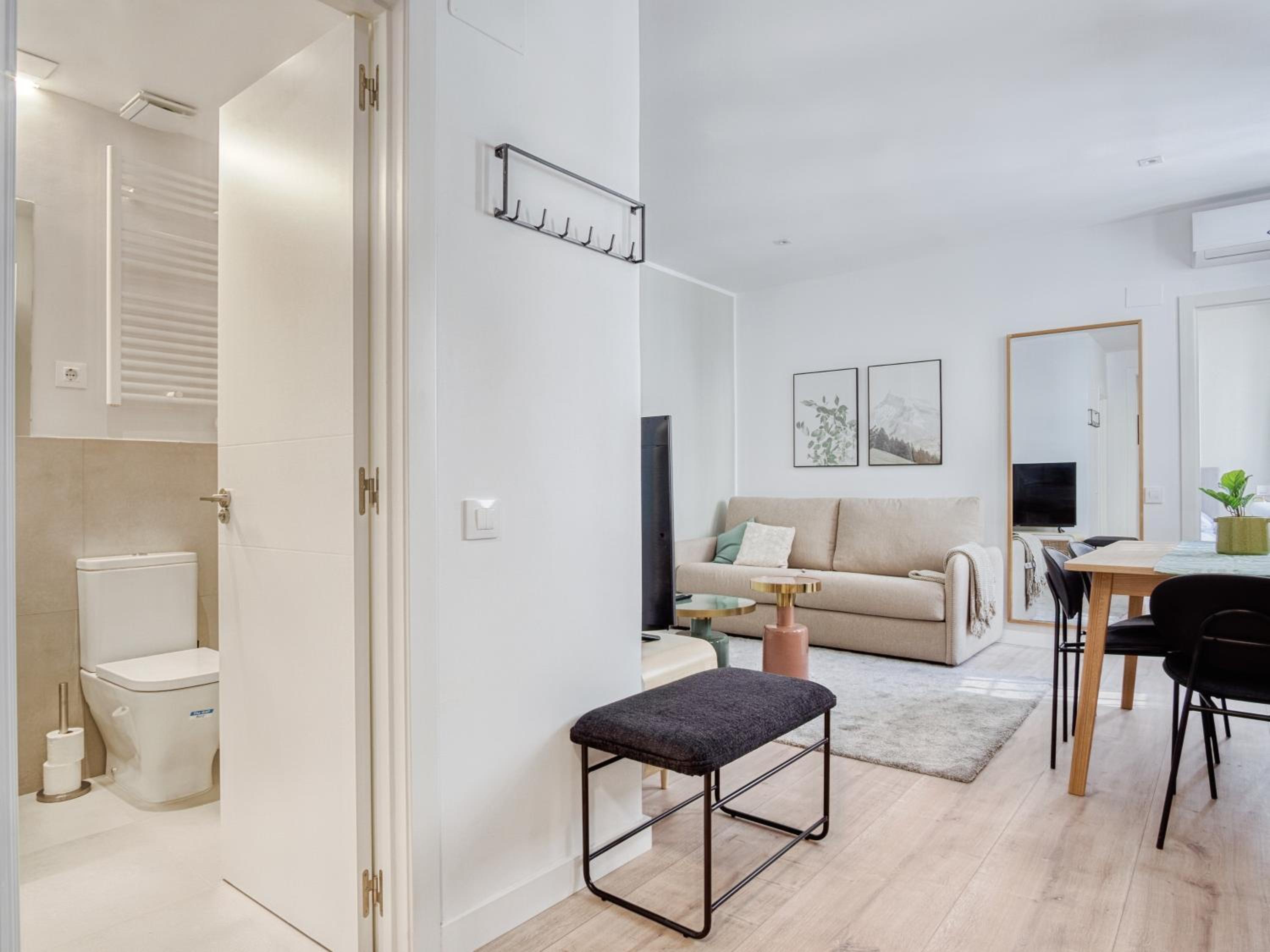 One-Bedroom Apartment