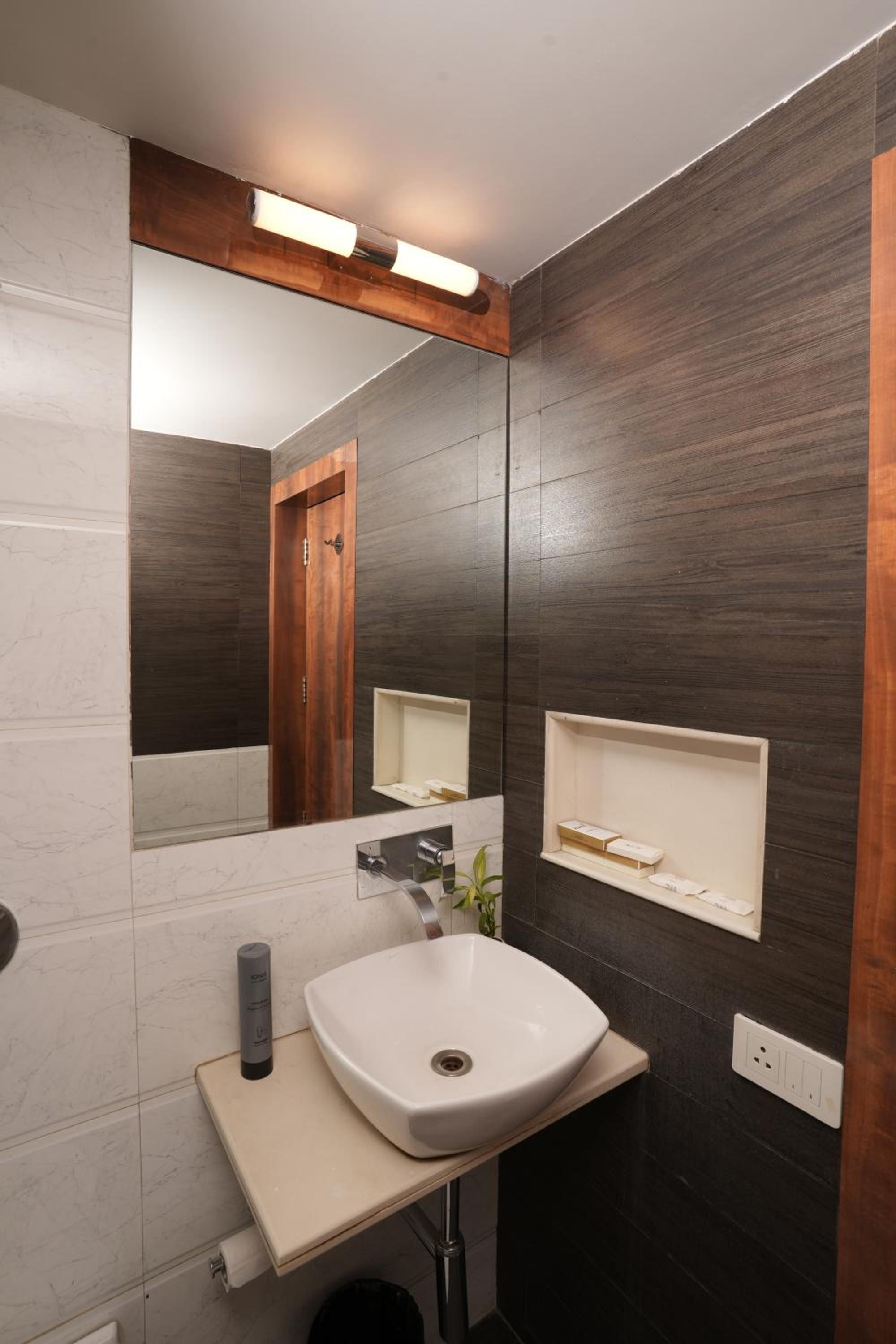 Deluxe Twin Room - City View