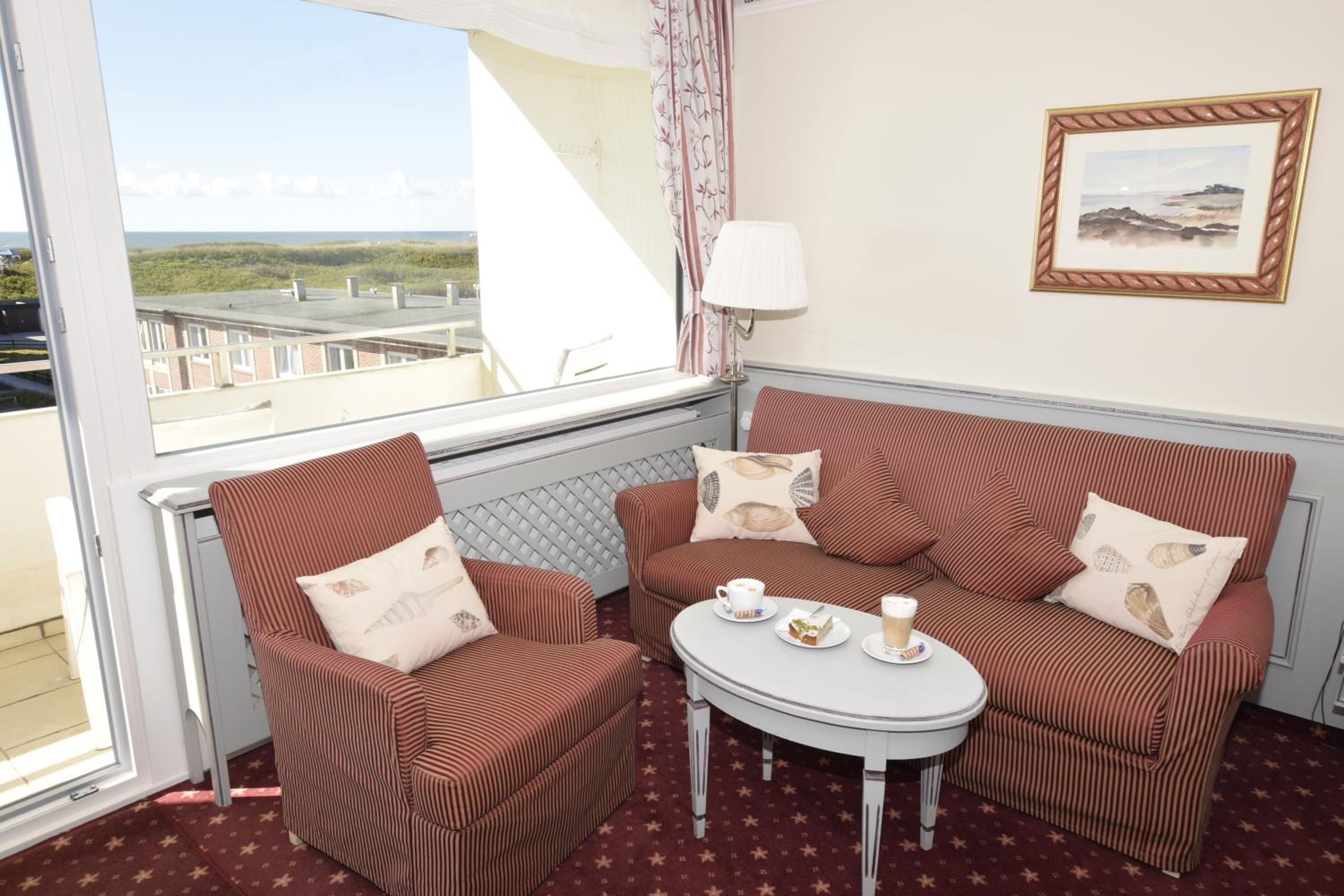 Large Double Room with Balcony and Partial Sea View