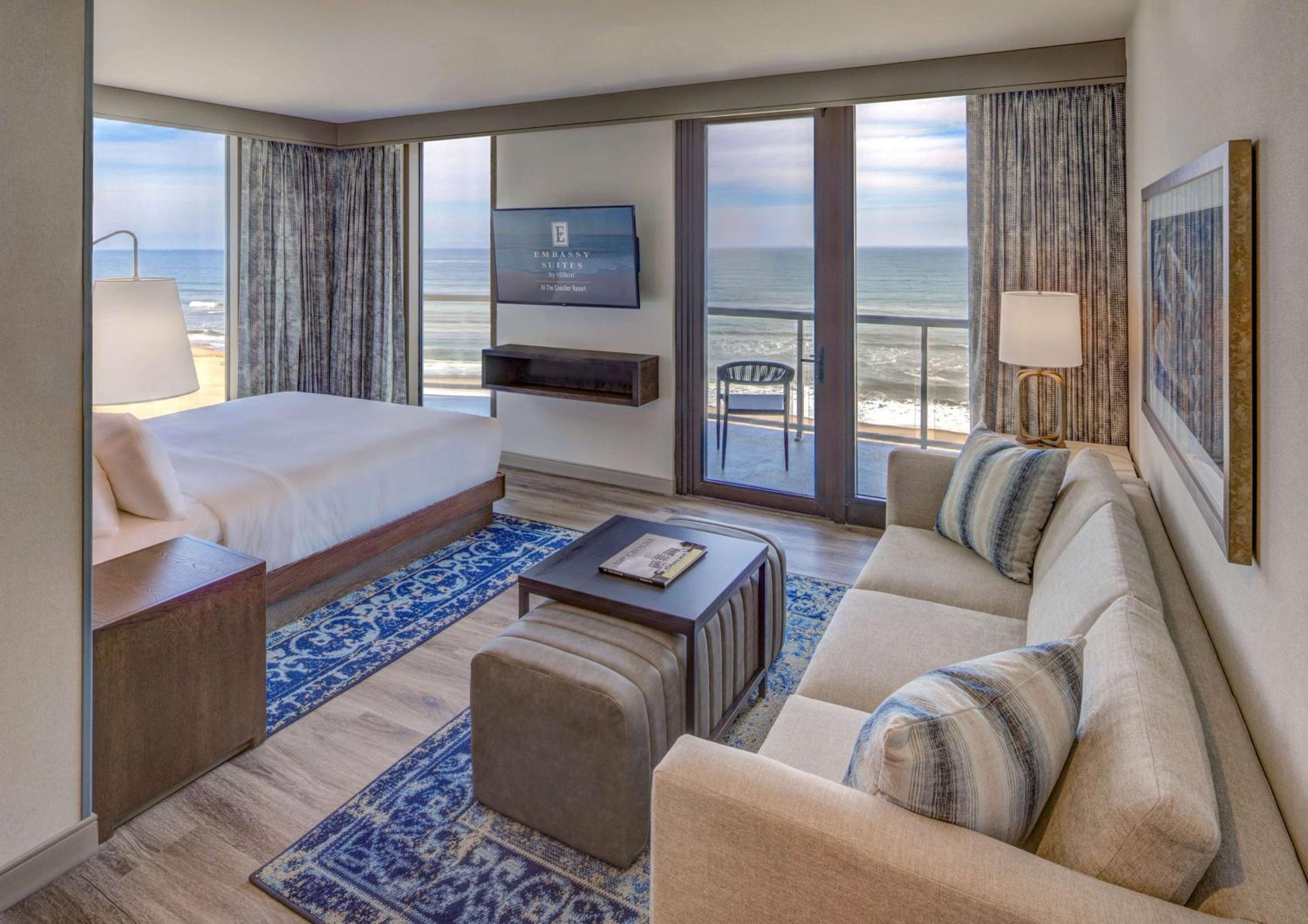 Studio Suite King Bed - Oceanfront