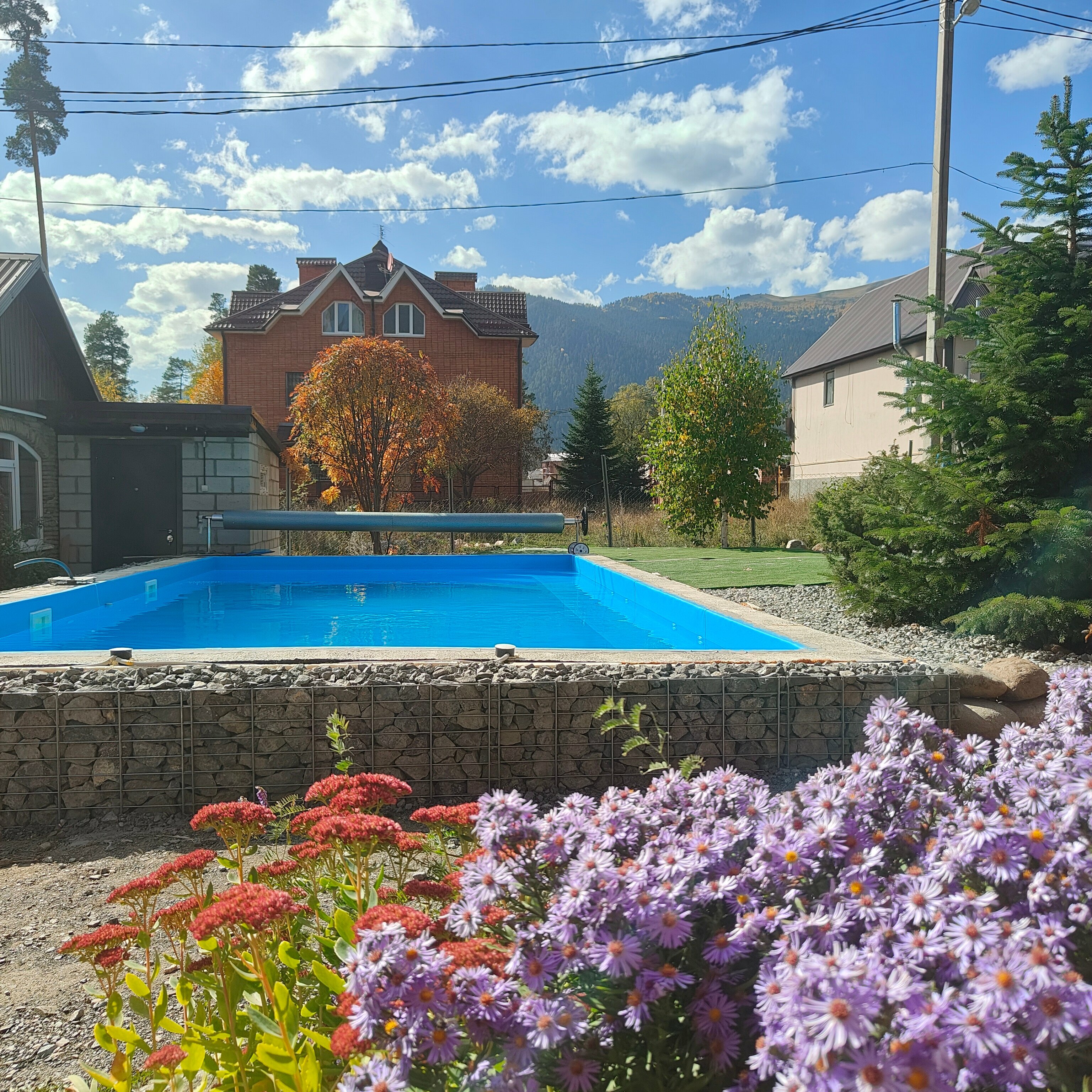 Семейный номер с видом на горы