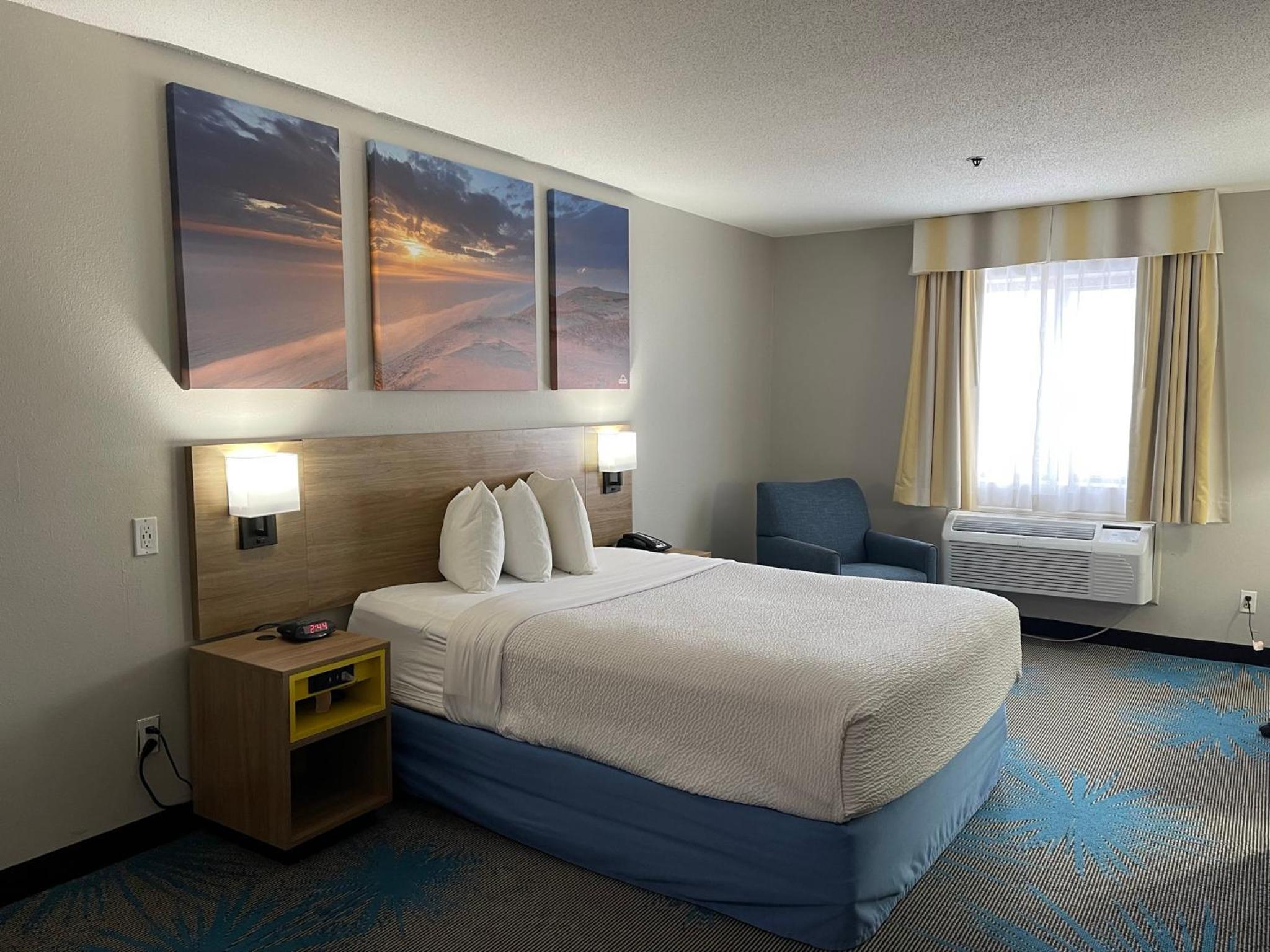 Queen Room - Disability Access/Non-Smoking