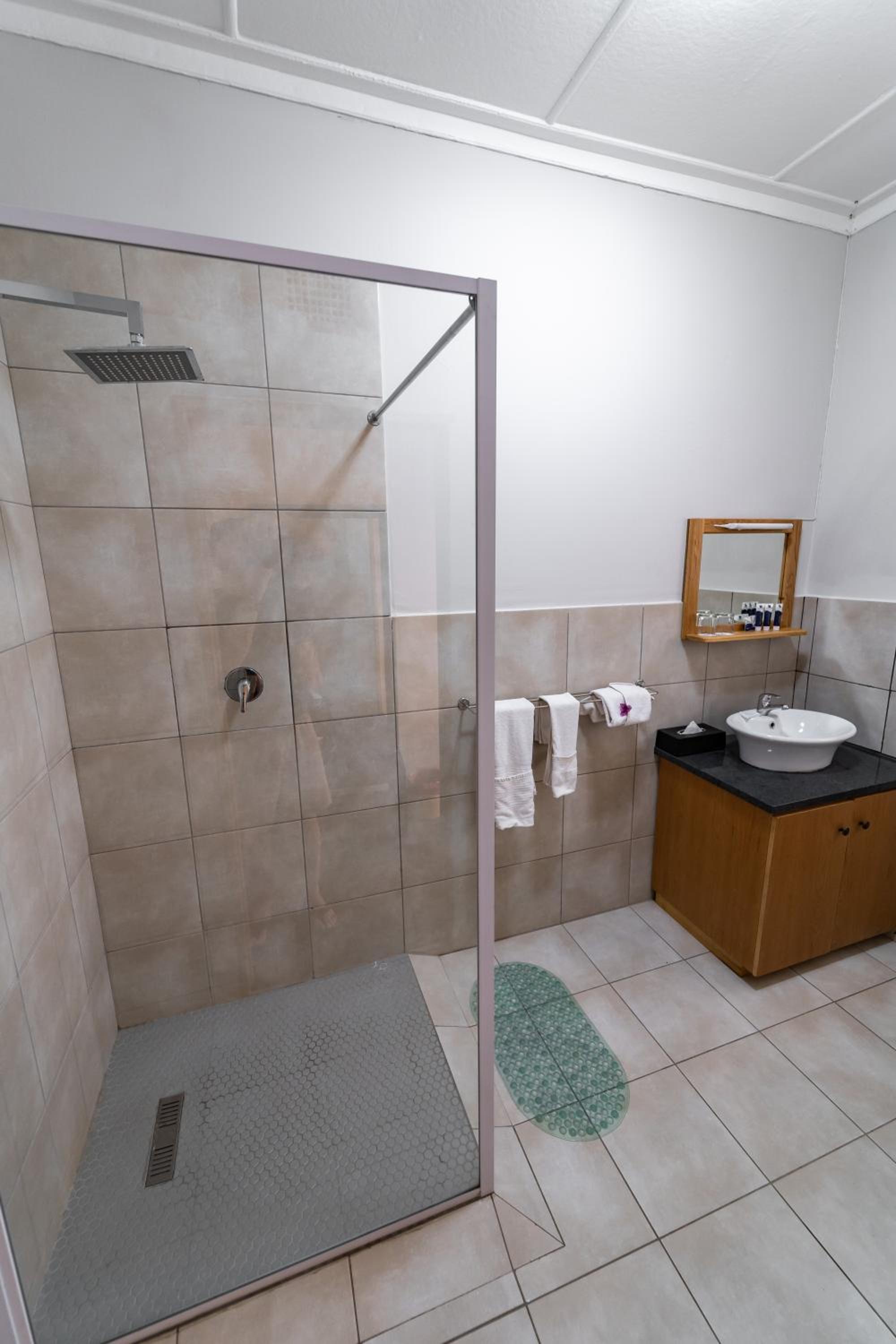 Mountain Facing Family Room with Balcony