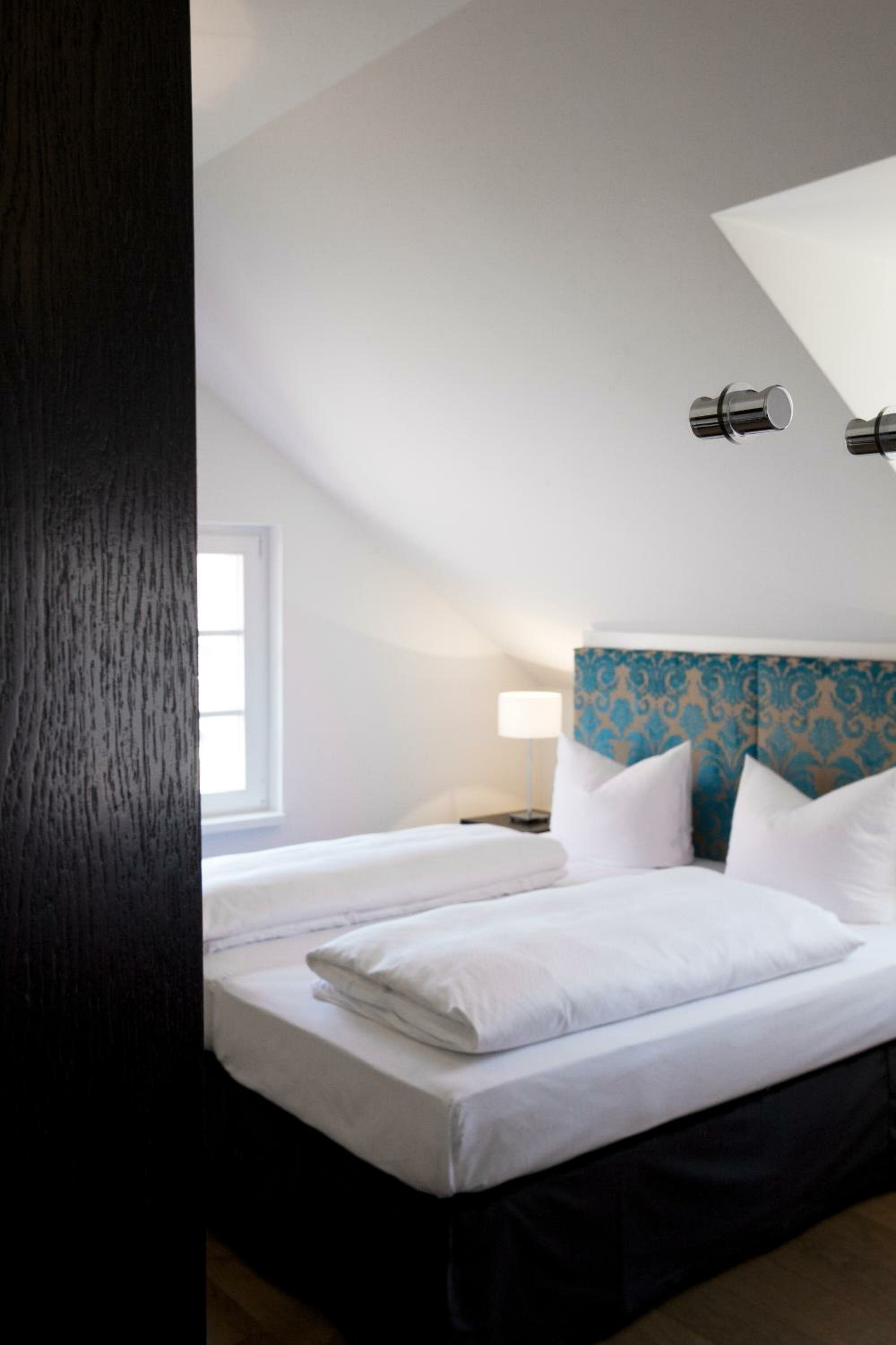 Large Deluxe Double Room