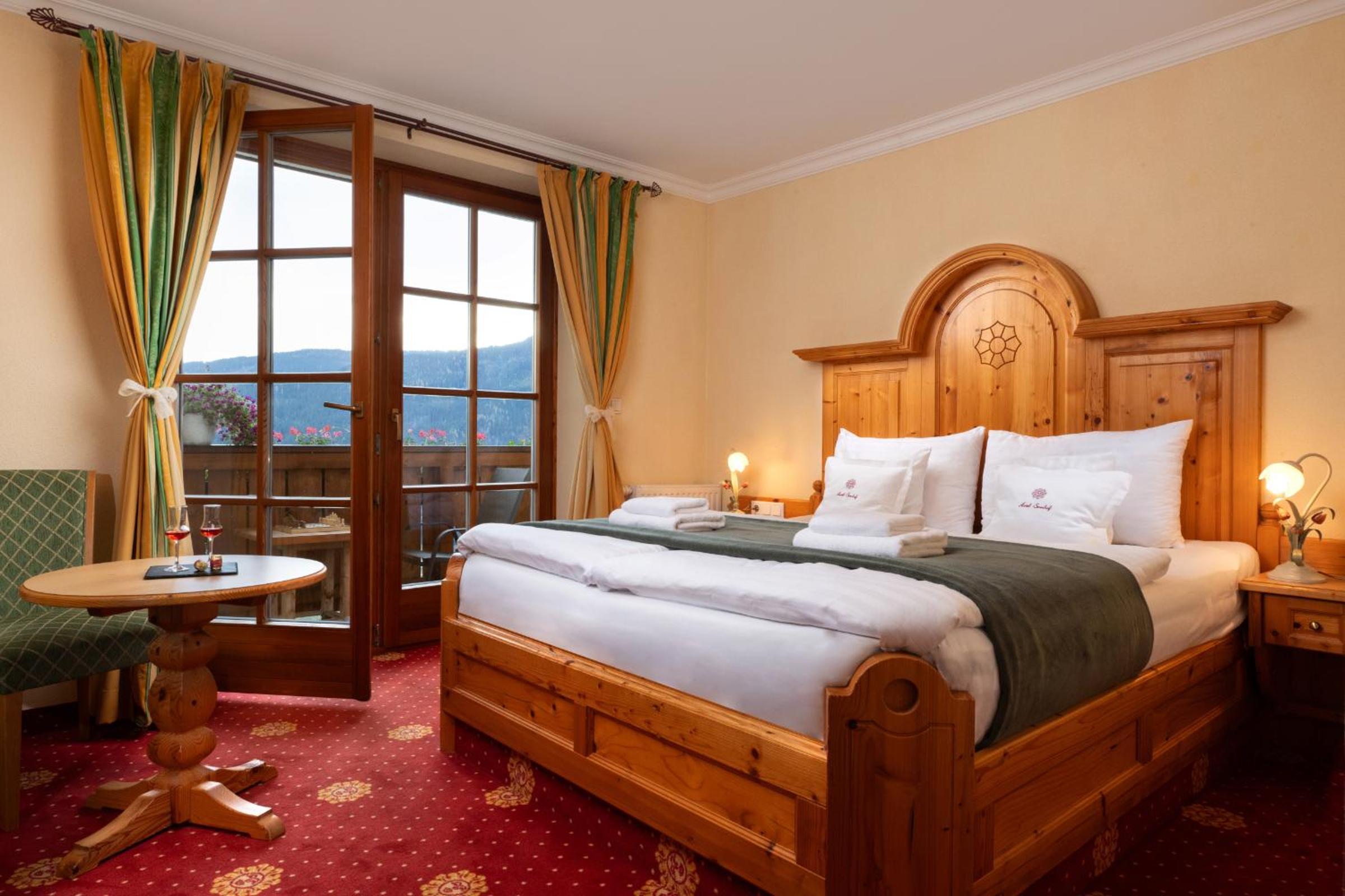 Double Room with Mountain View