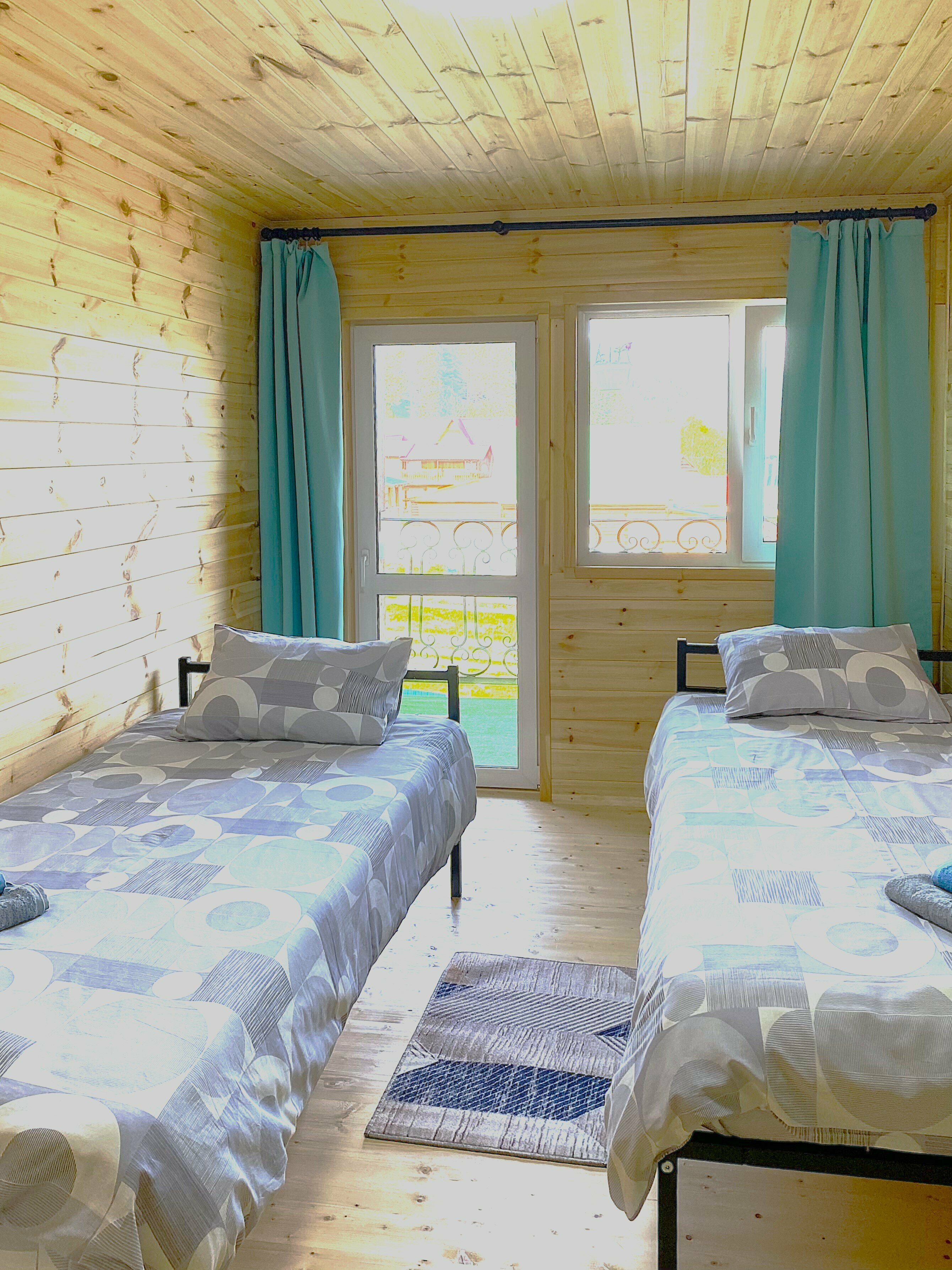 Двухместный номер с 2 отдельными кроватями и ванной