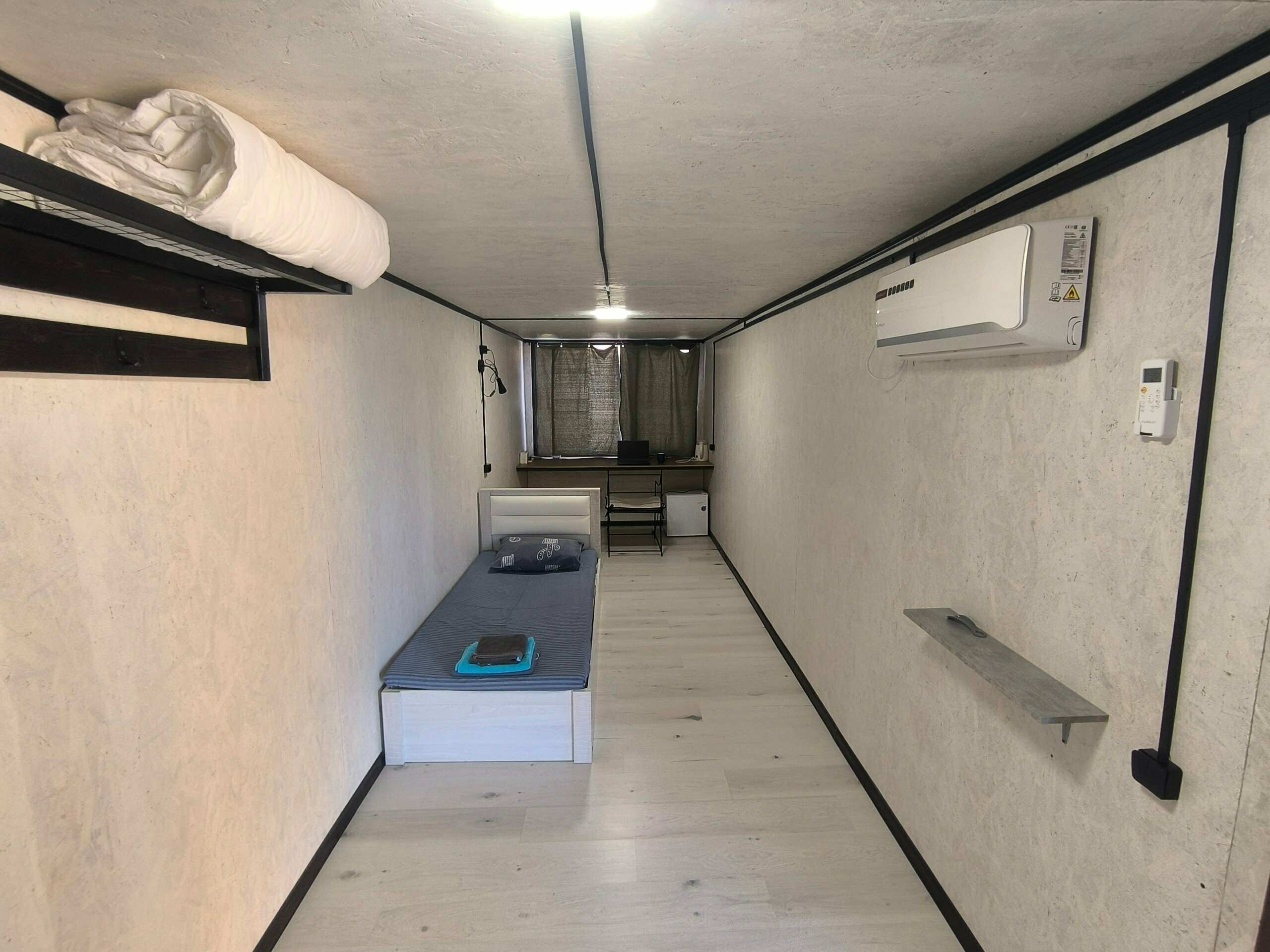 Одноместный номер с общим душем и туалетом