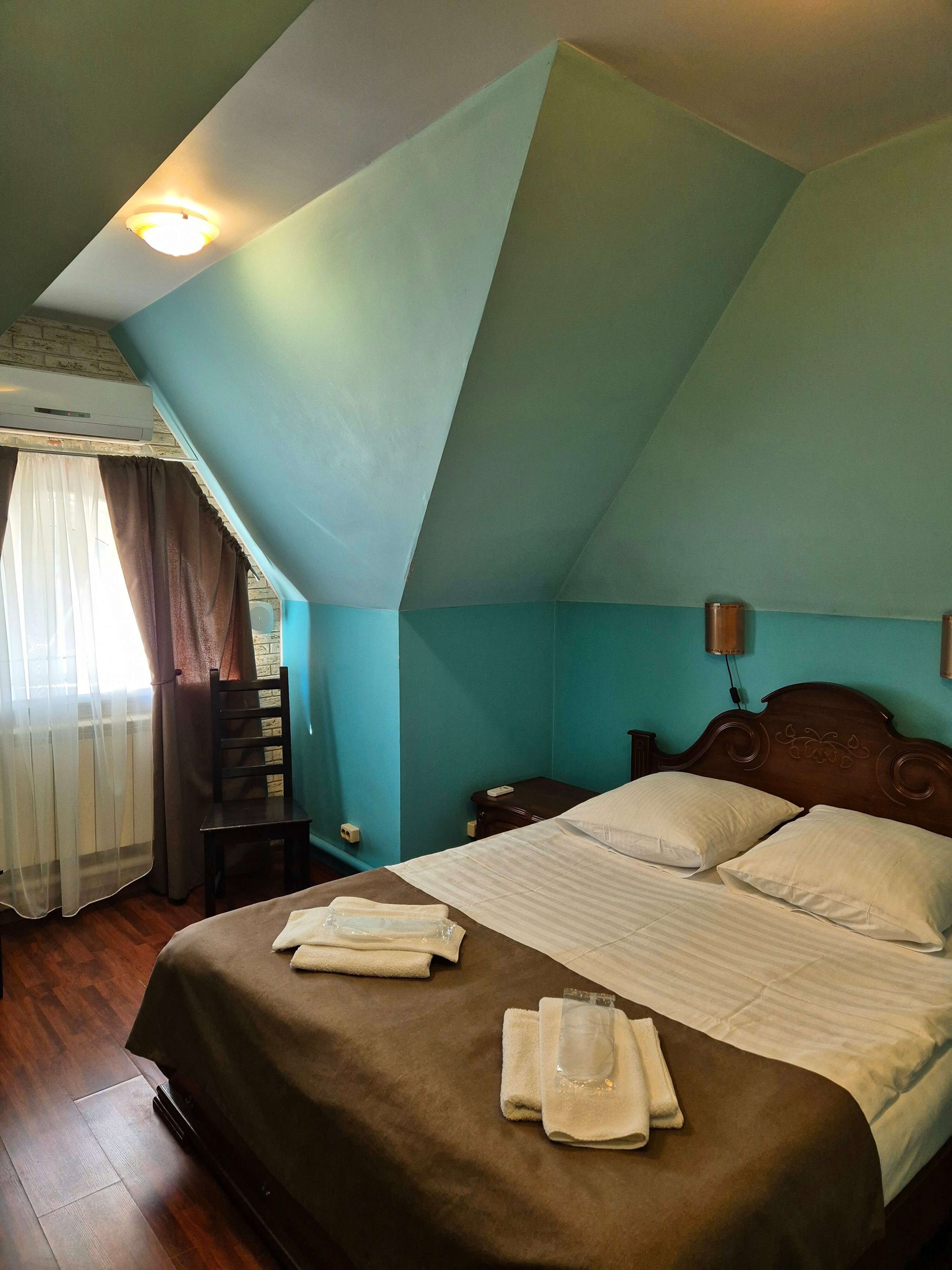 Полулюкс Делюкс