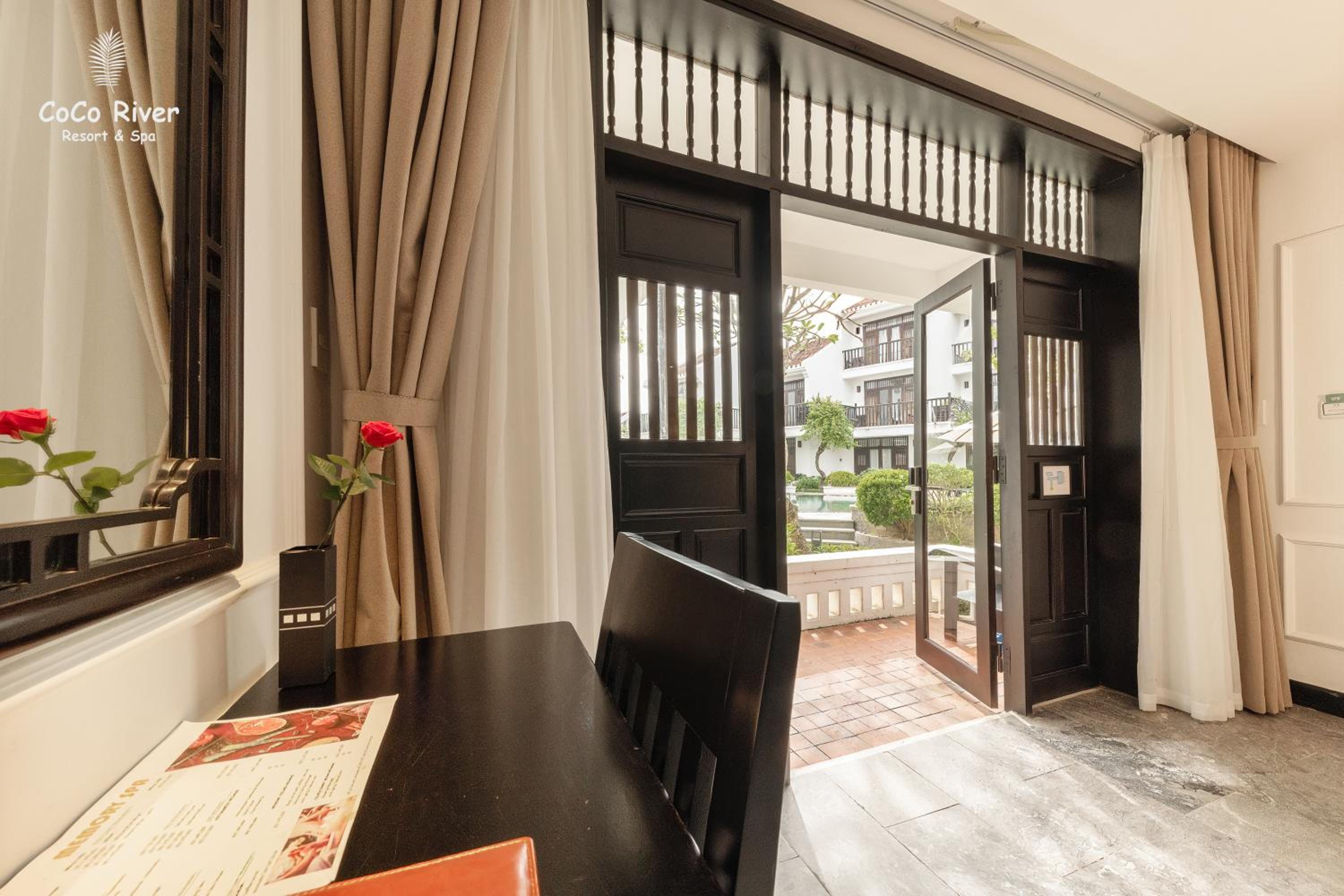 Deluxe Double Room with Garden View