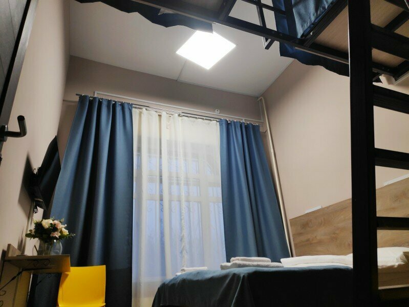 Двухуровневый четырехместный номер