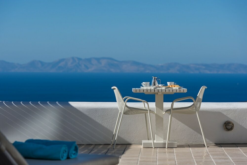 White Suite, 2 Bedrooms, Hot Tub, Higher level, Private terrace (Not secluded)