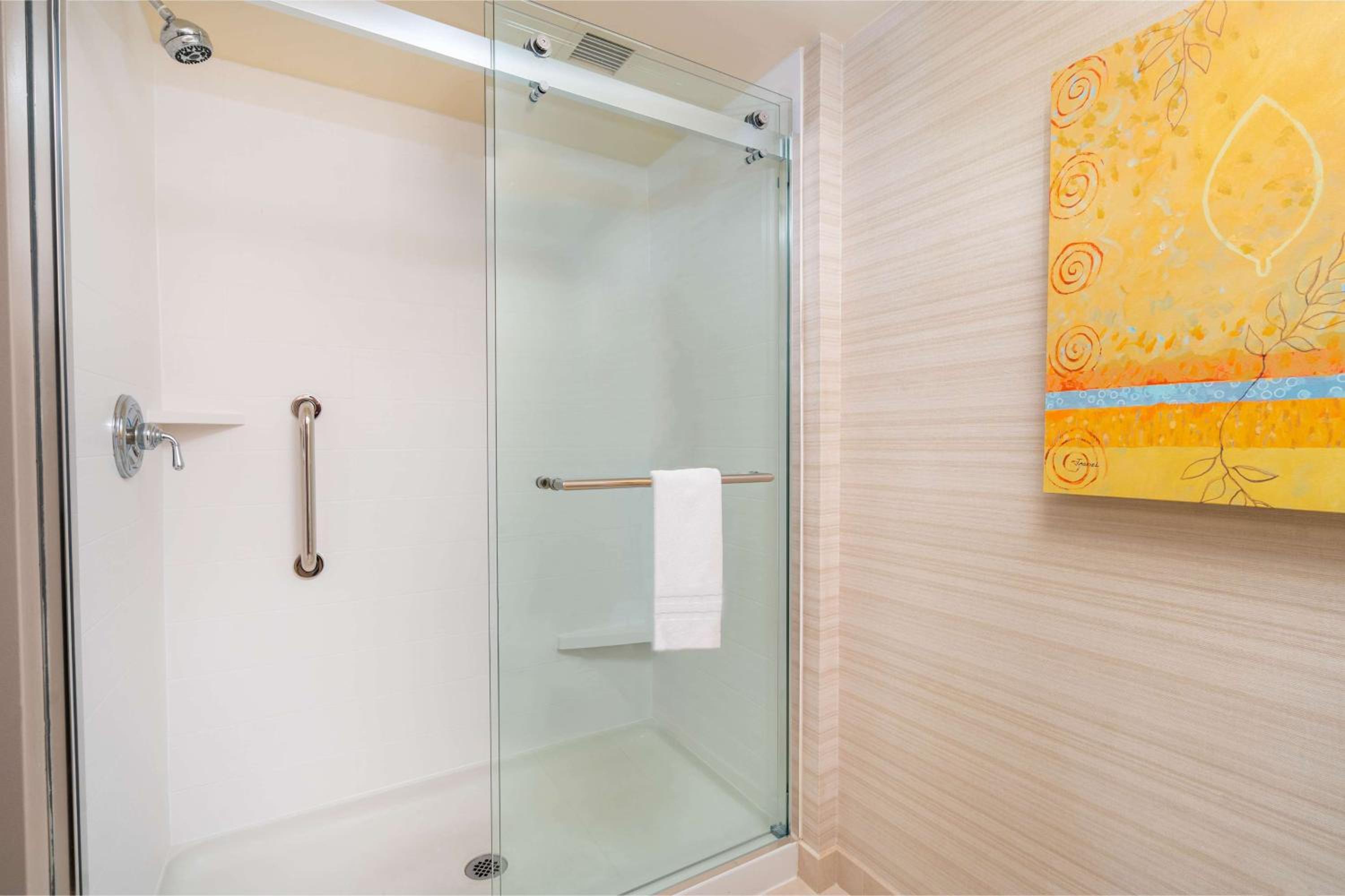 King Studio - Mobility and Hearing Access/Non-Smoking