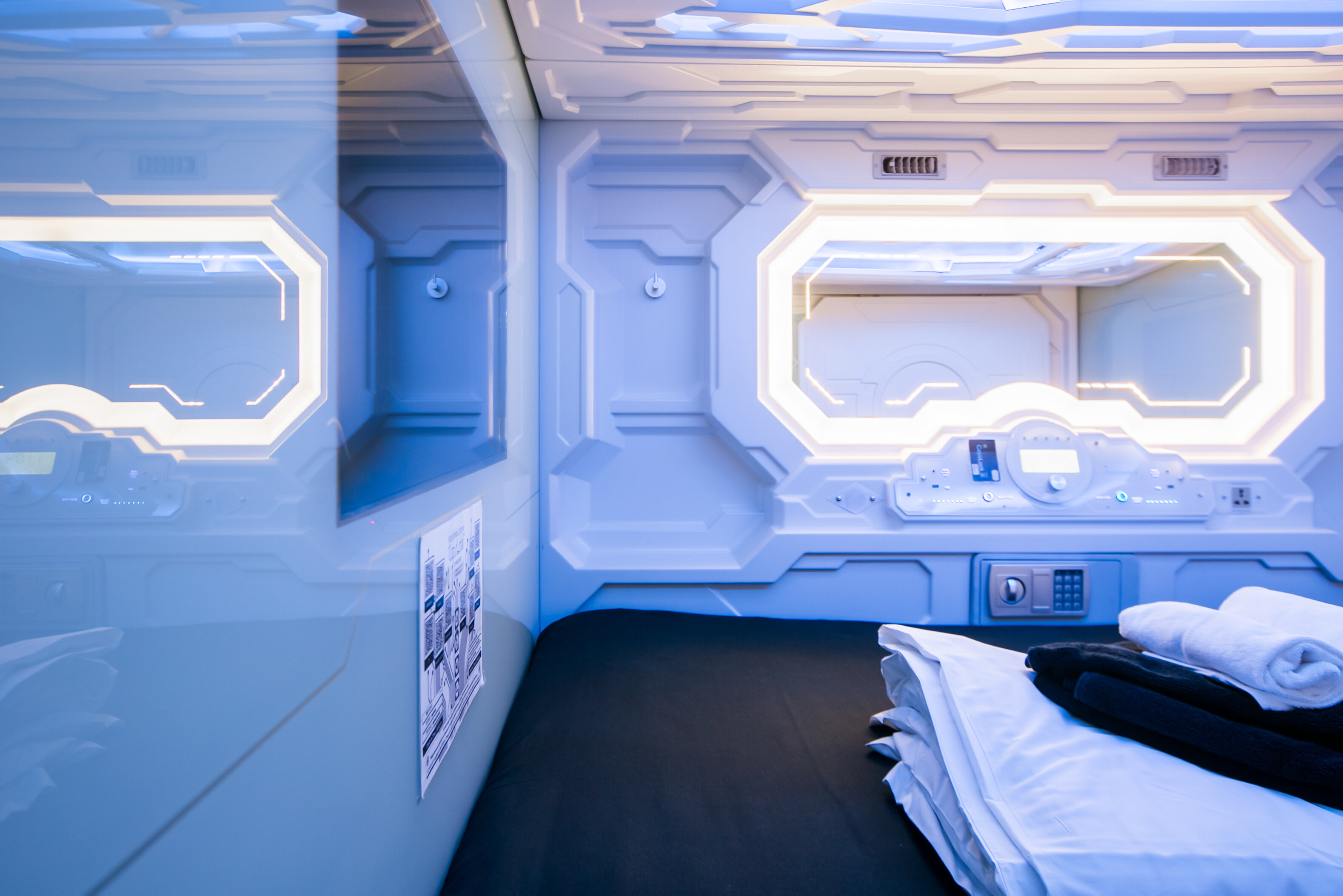 Двухместная капсула, ширина спального места 160 см