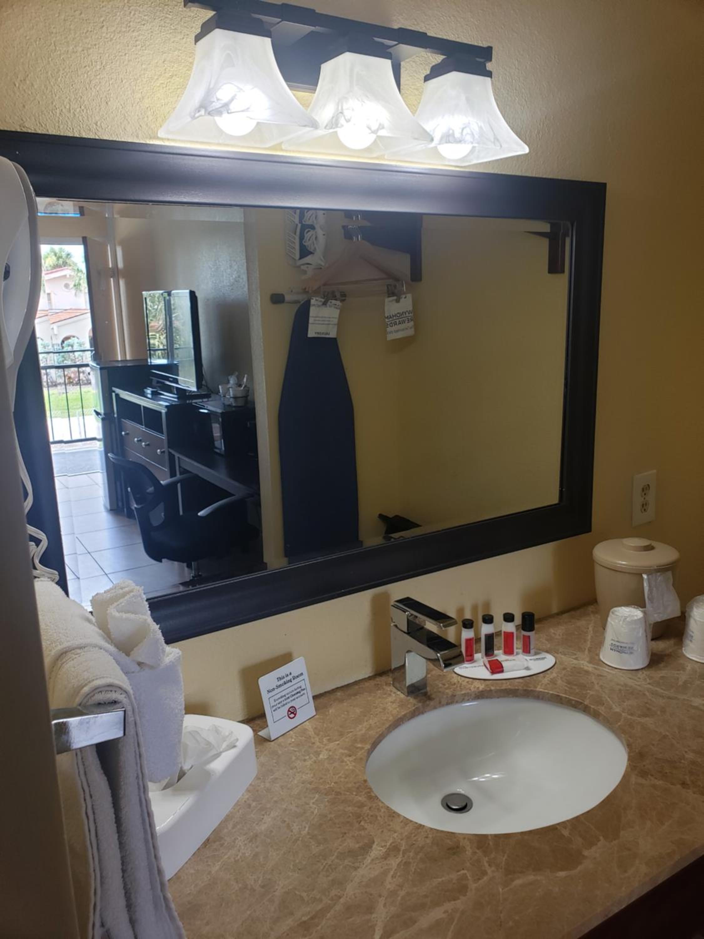 2 Double Bed, Mobility/Hearing Impaired Access Room, Tub w/Grab Bars, No Smoking