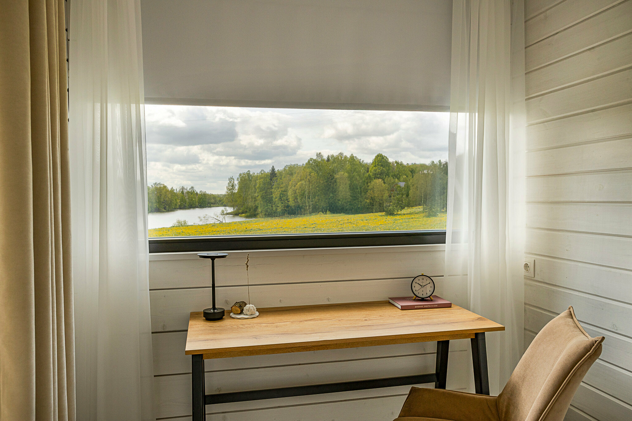 Семейный люкс с видом на реку