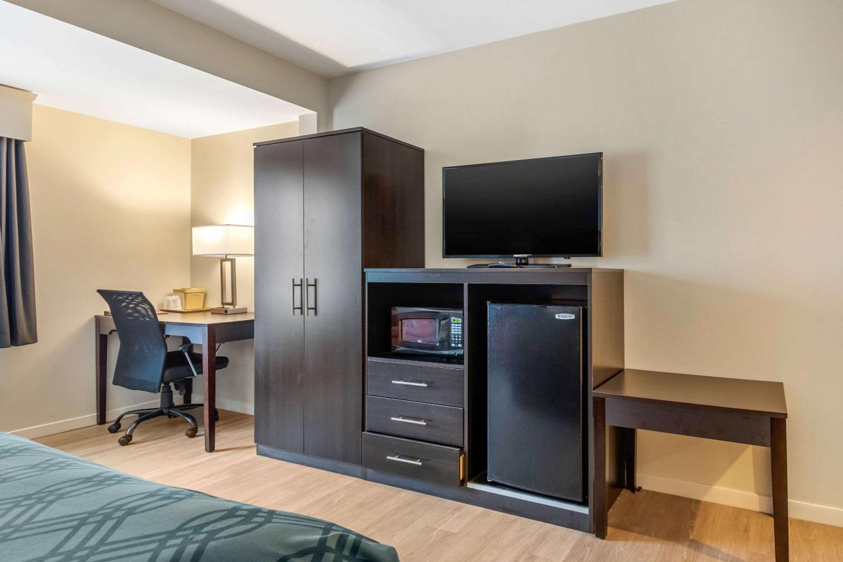 King Room - Accessible/Non-Smoking/Not Pet-Friendly