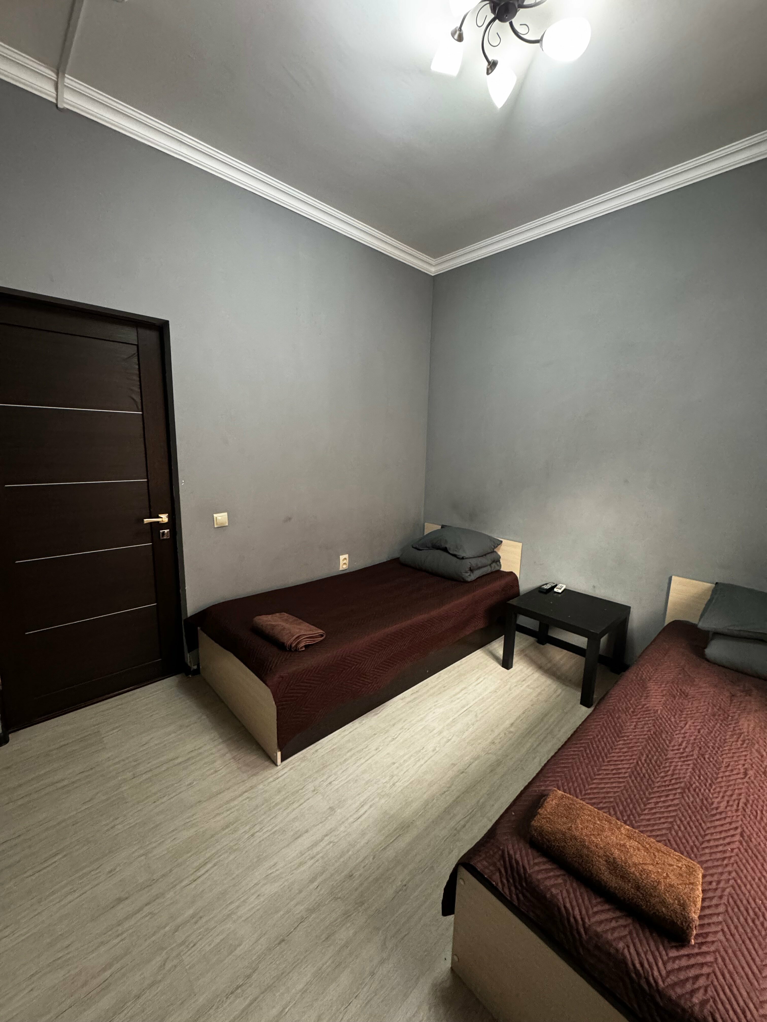 Двухместный номер эконом с общими удобствами на этаже